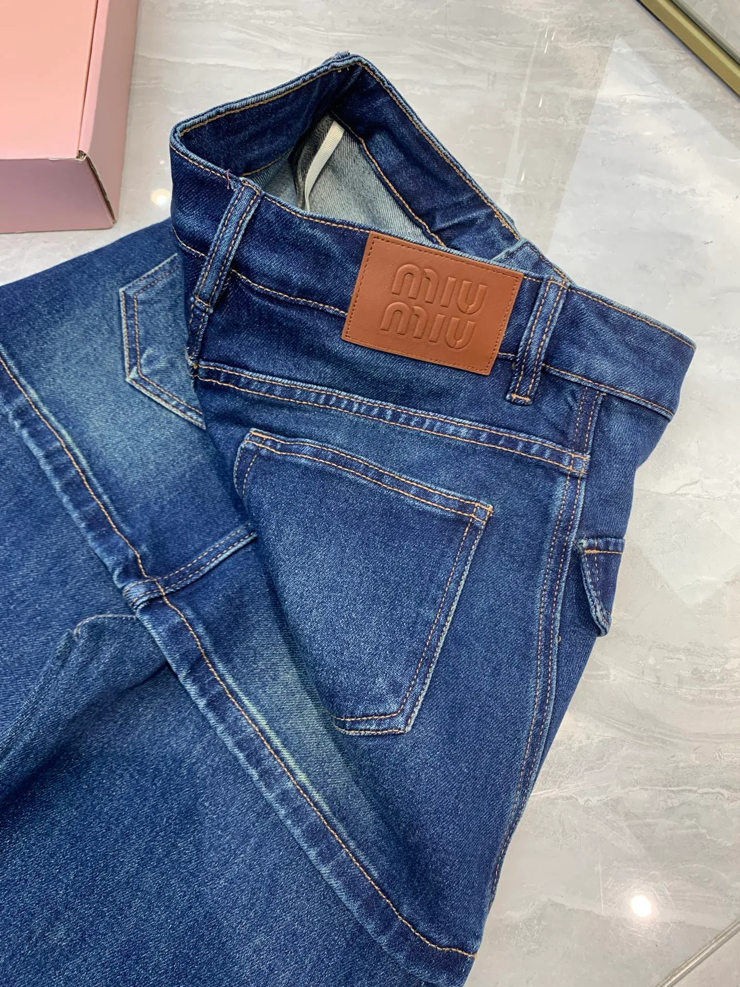 Джинсы Женские Miu Miu 18247050