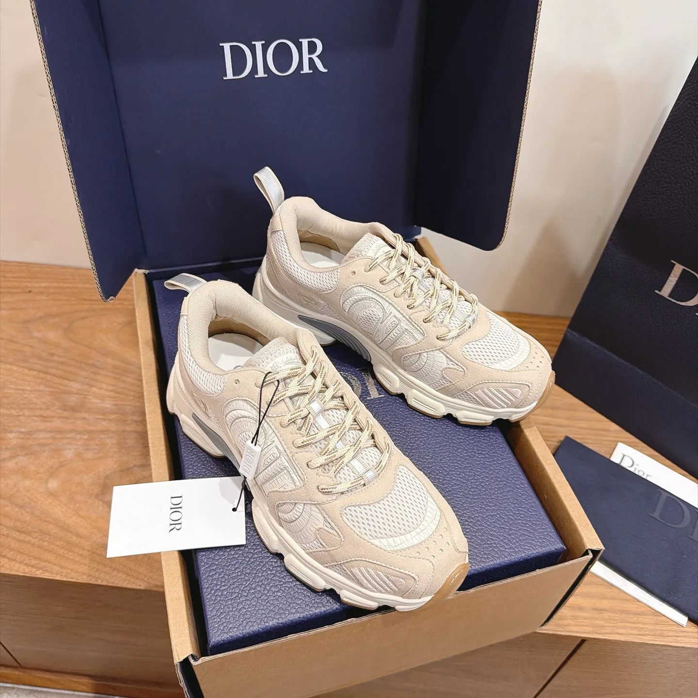 Кроссовки Женские Christian Dior 18765761