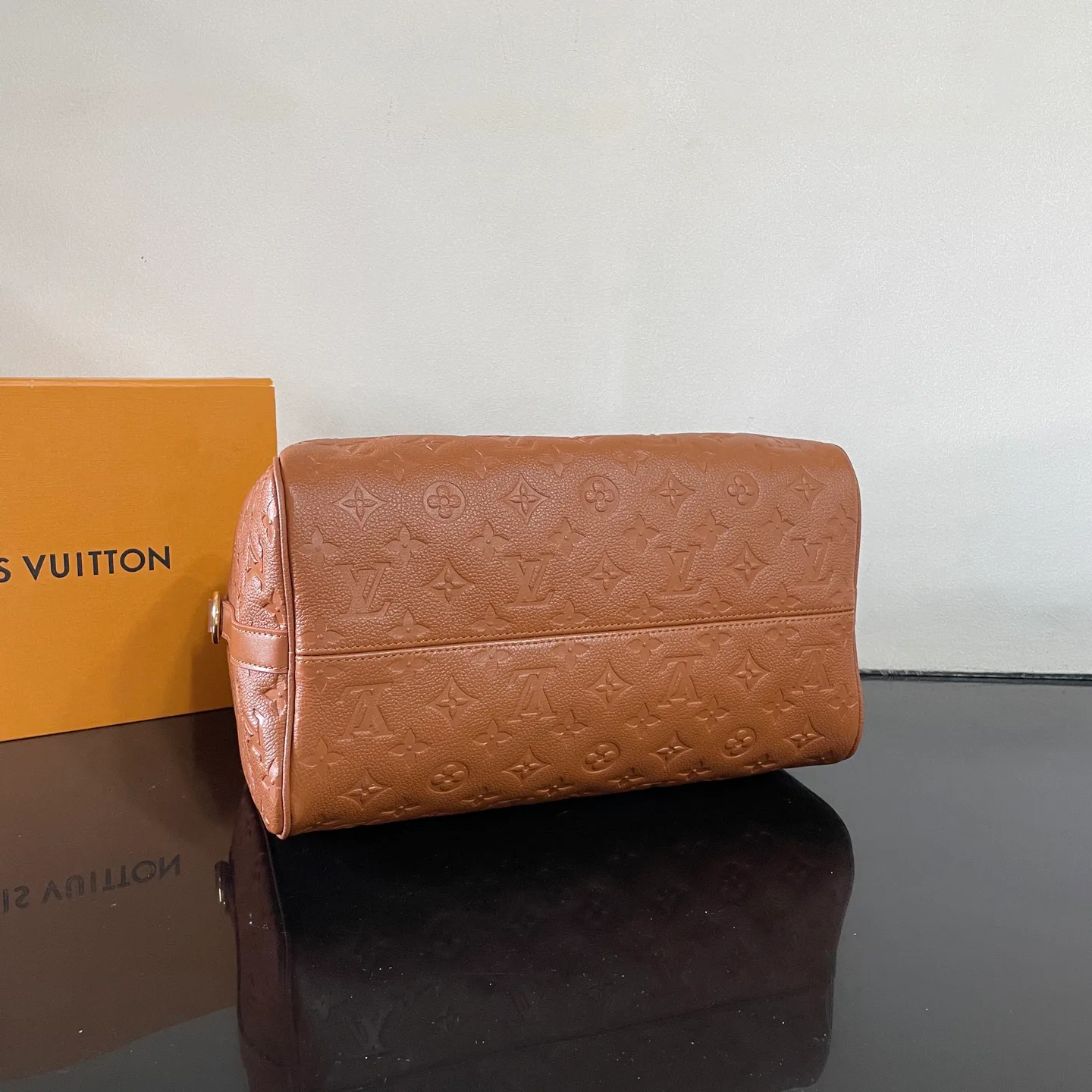 Классические Сумки Женские Louis Vuitton 852815
