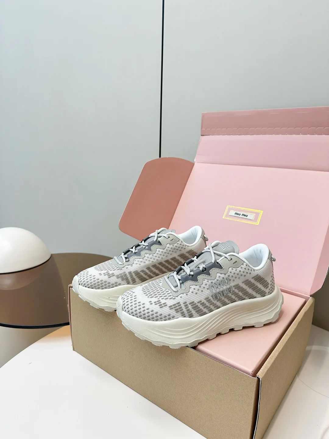 Кроссовки Женские Miu Miu 47211