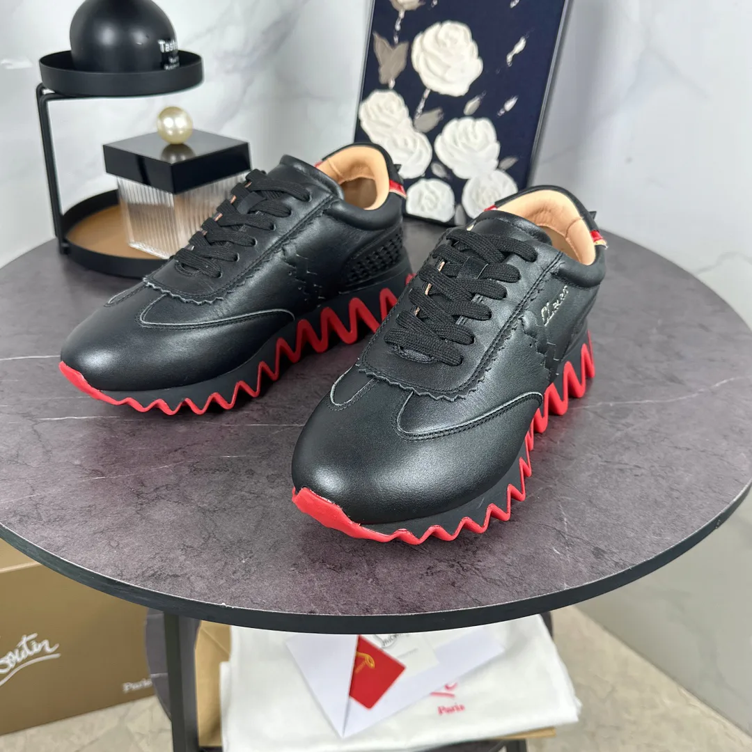 Кроссовки Женские Christian Louboutin 11072108