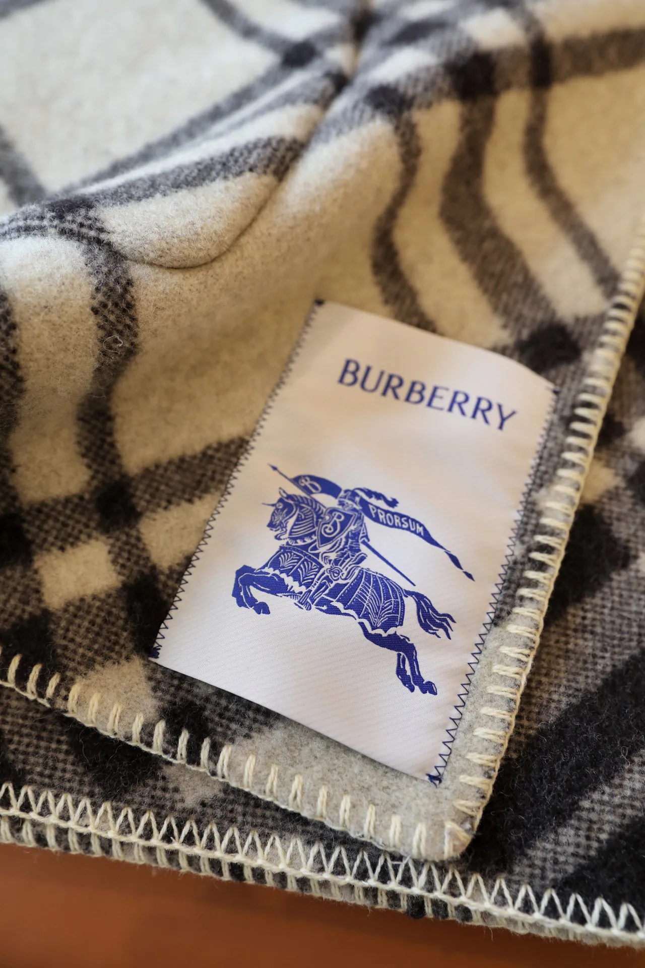 Шарфы Burberry 975812