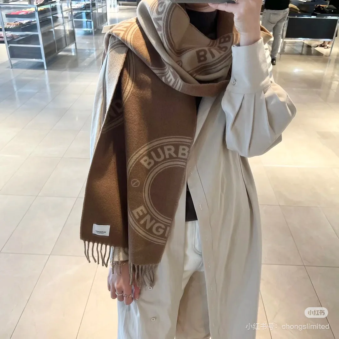 Шарфы Burberry 920468