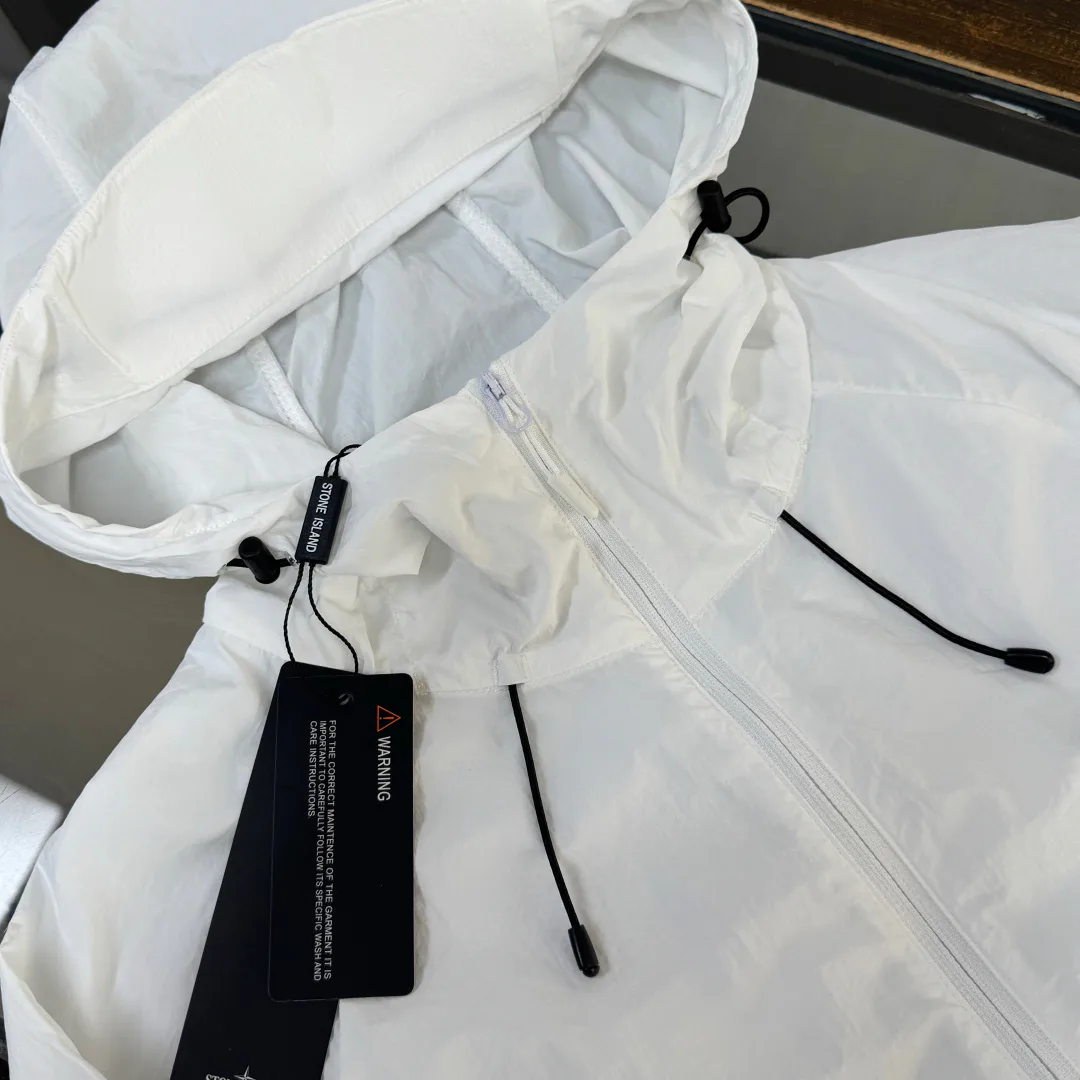 Куртки И Пуховики Мужские Stone Island 17286071
