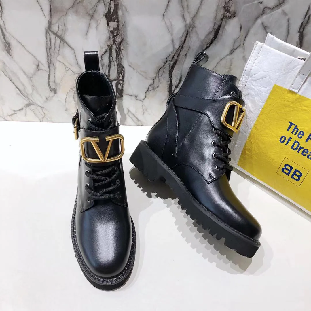 Ботинки Женские Valentino 18616595