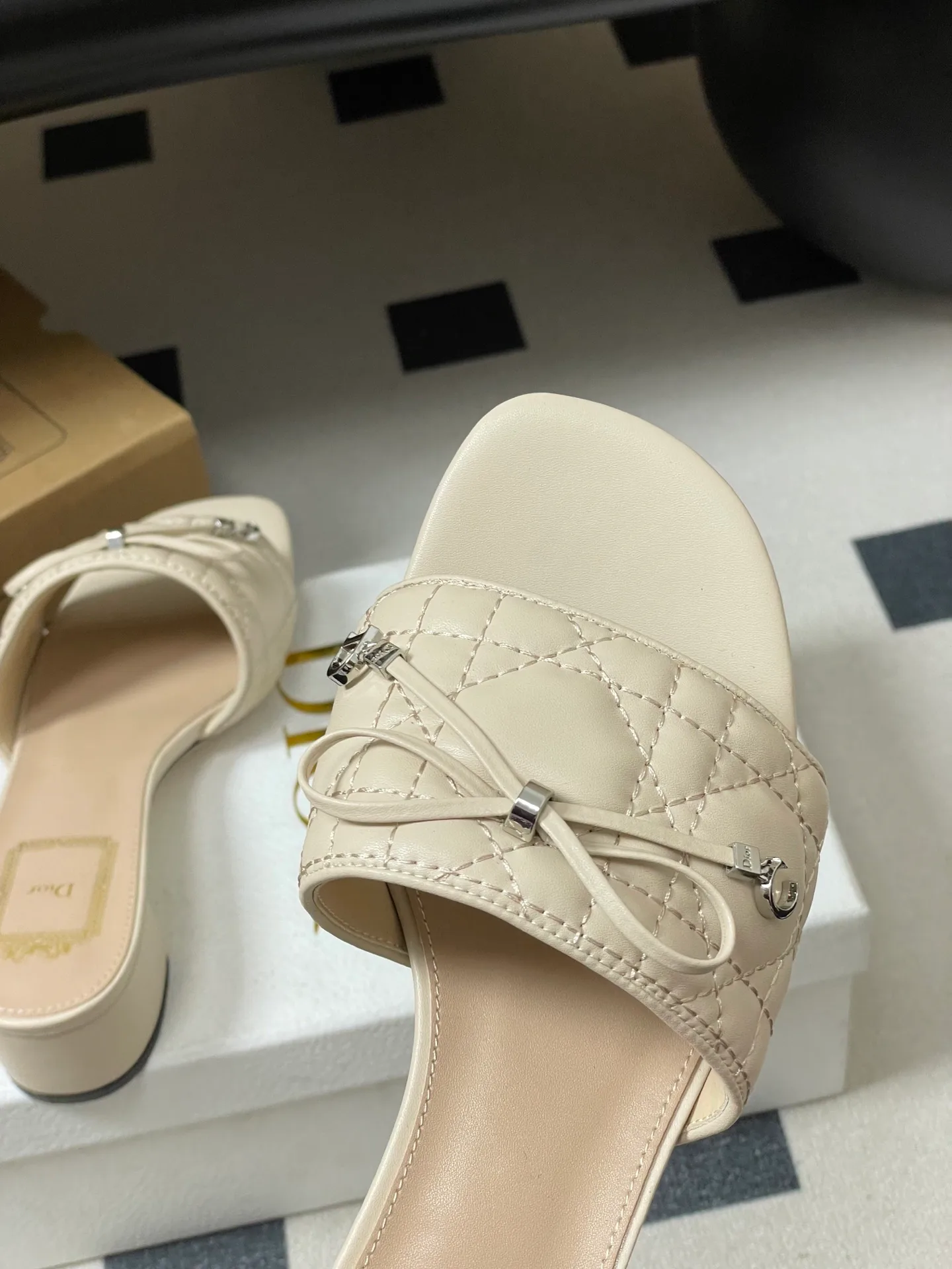 Босоножки Женские Christian Dior 12642387