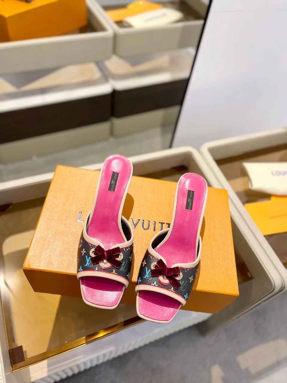 Босоножки Женские Louis Vuitton 9623478