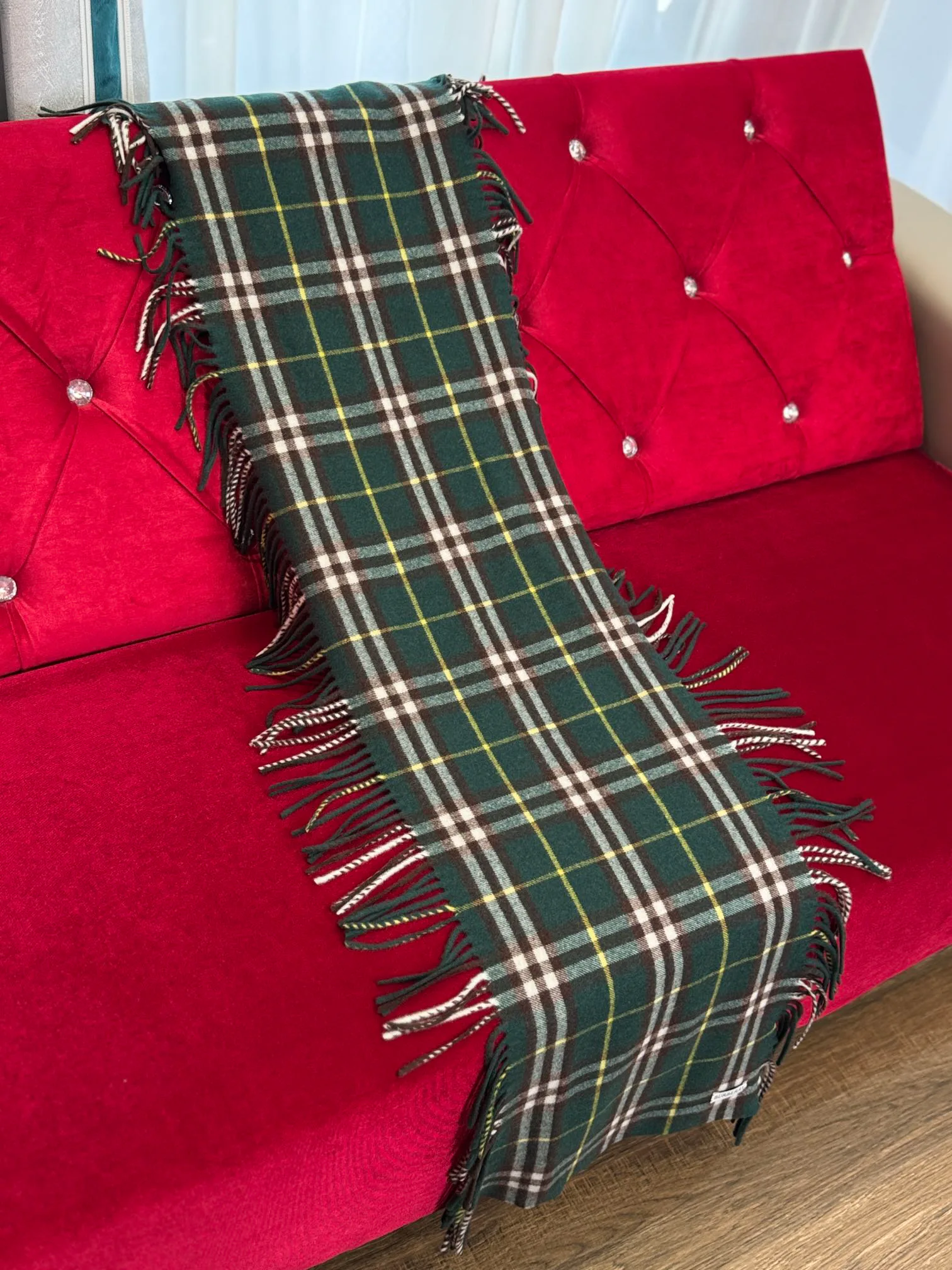 Шарфы Burberry 18287475