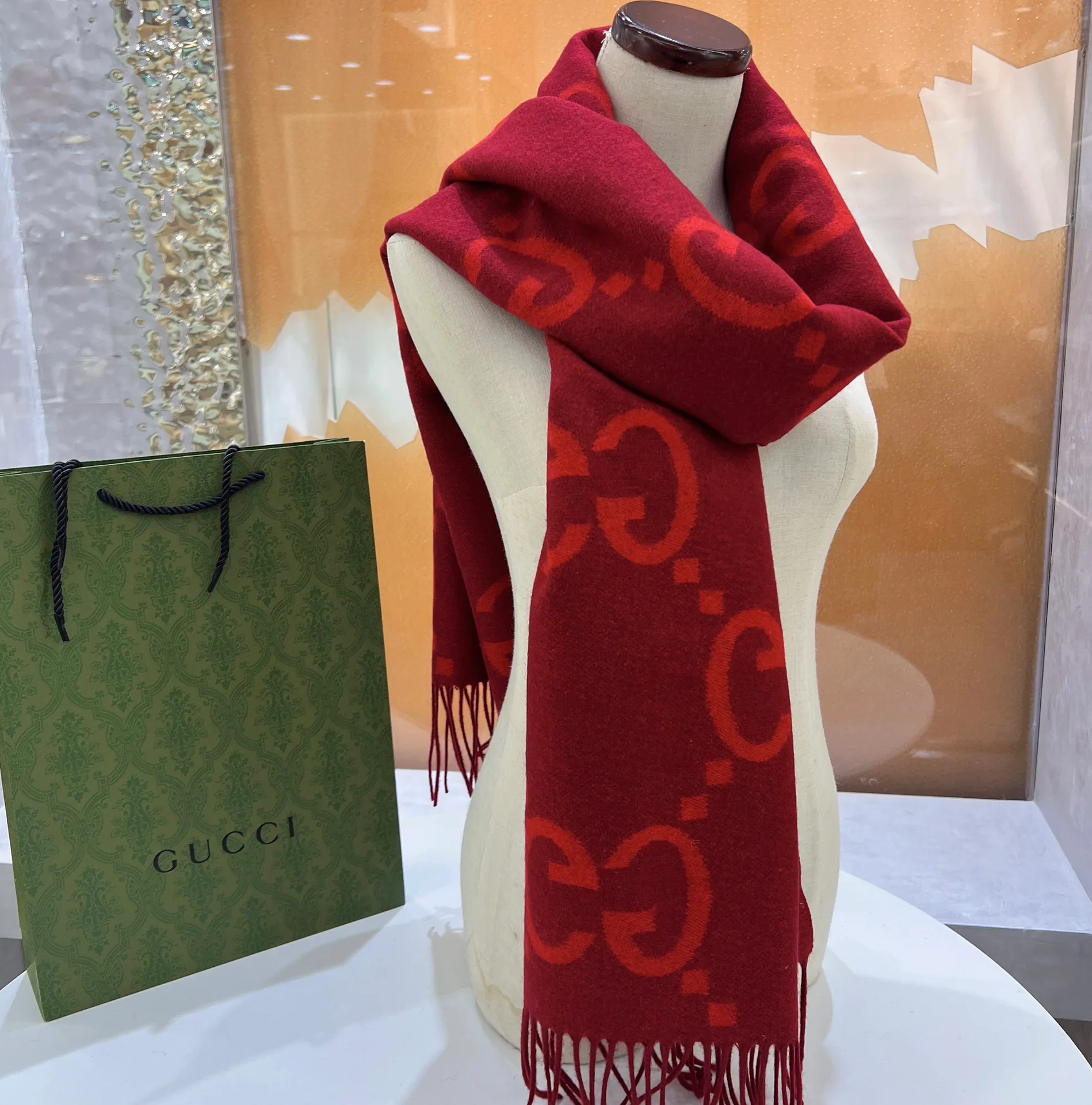 Шарфы Gucci 2642440