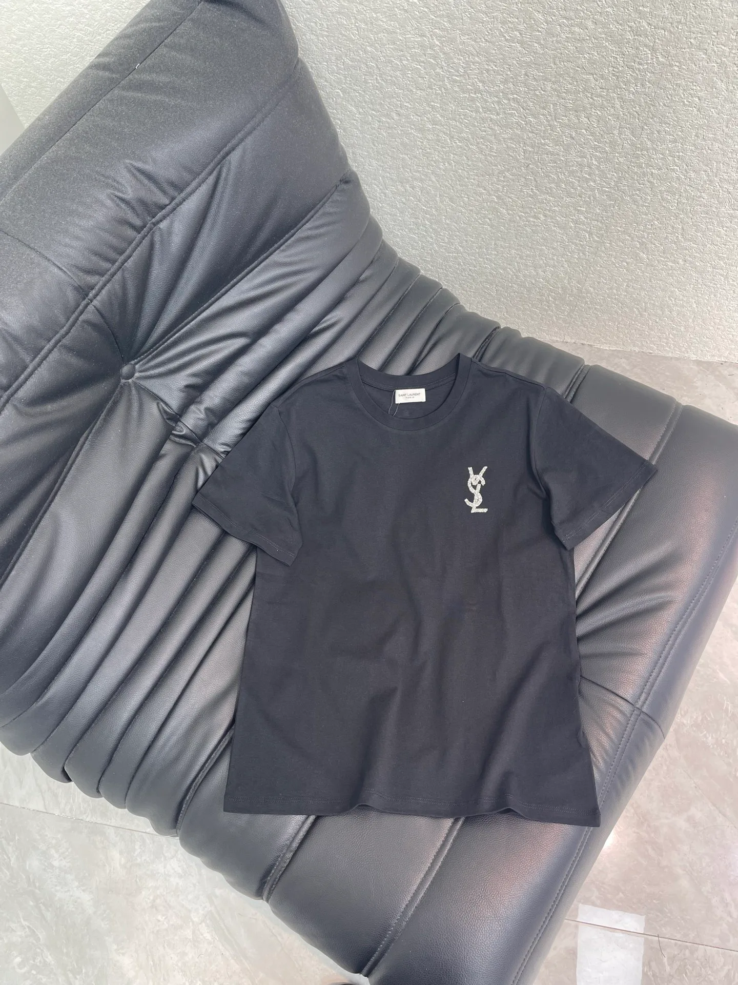 Футболки Женские Saint Laurent 12626228