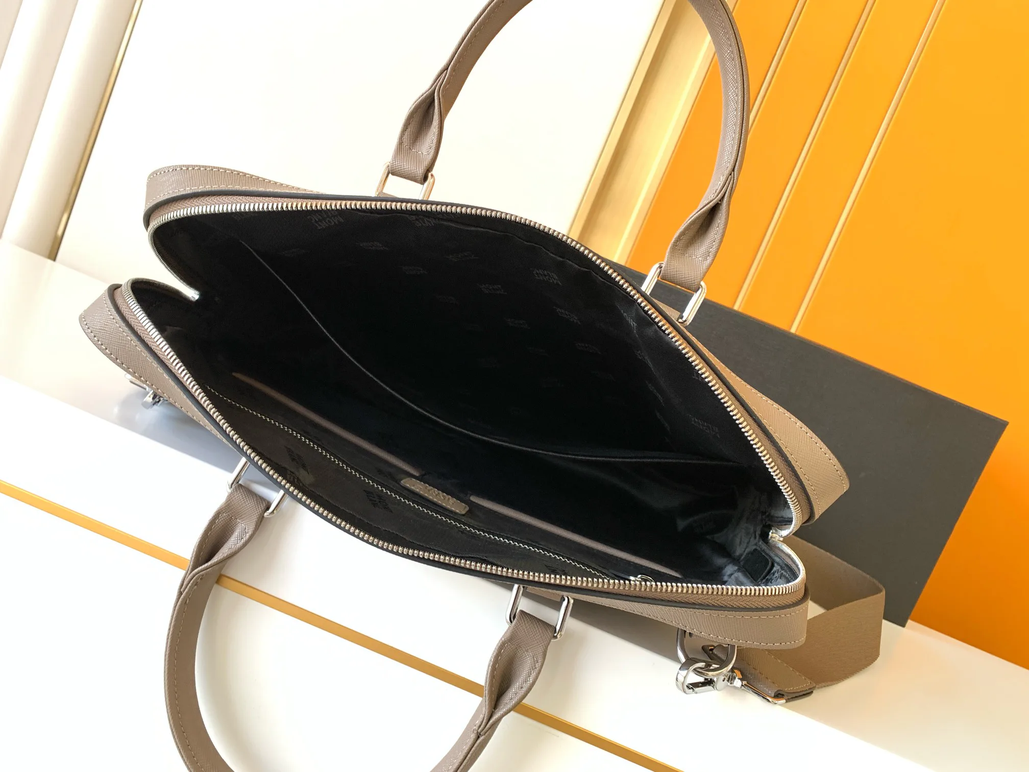 Портфели Мужские Montblanc 3071