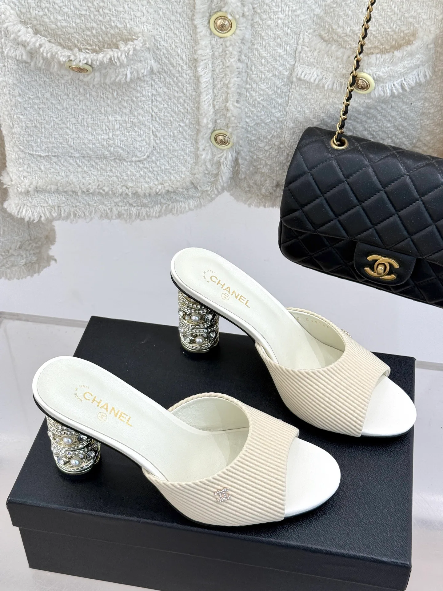 Туфли Женские Chanel 12330970