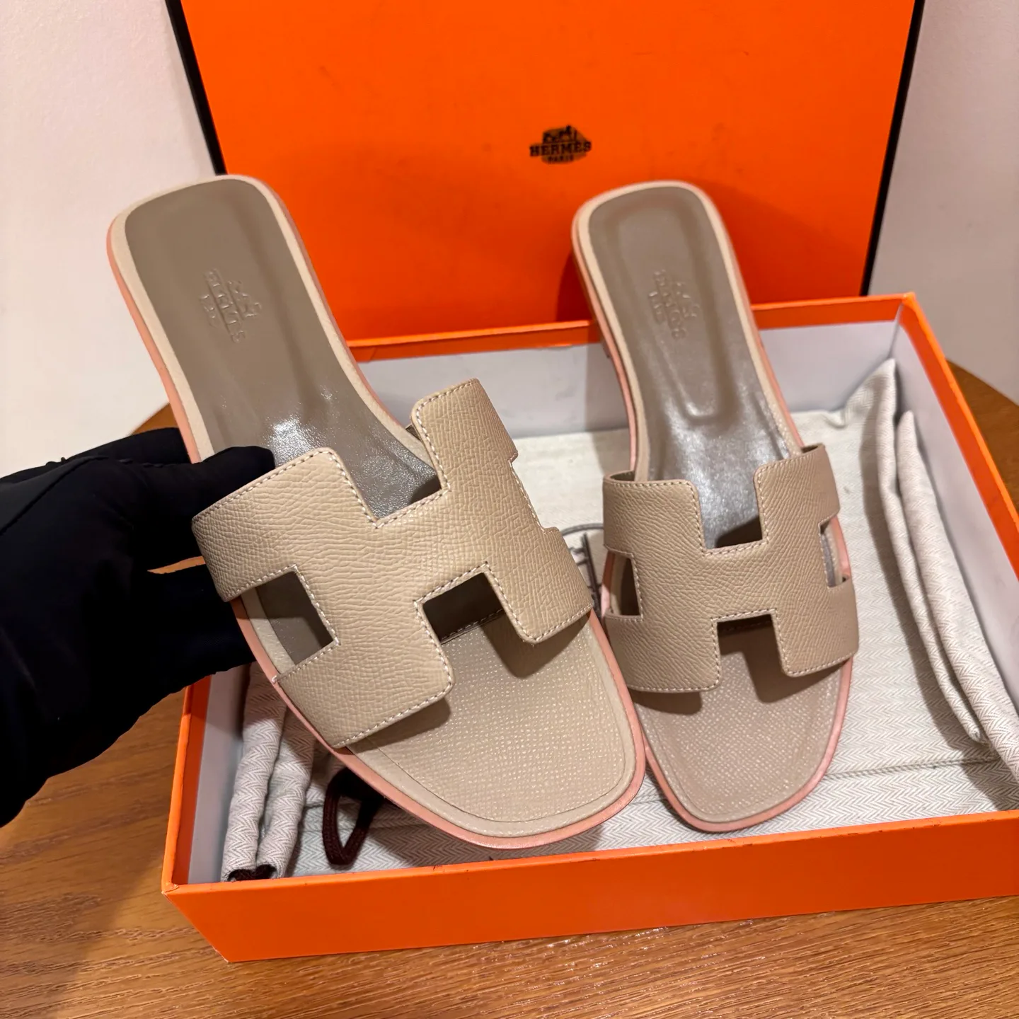 Шлепанцы Женские Hermes 135822