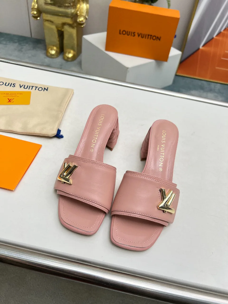 Сандалии Женские Louis Vuitton 9623622
