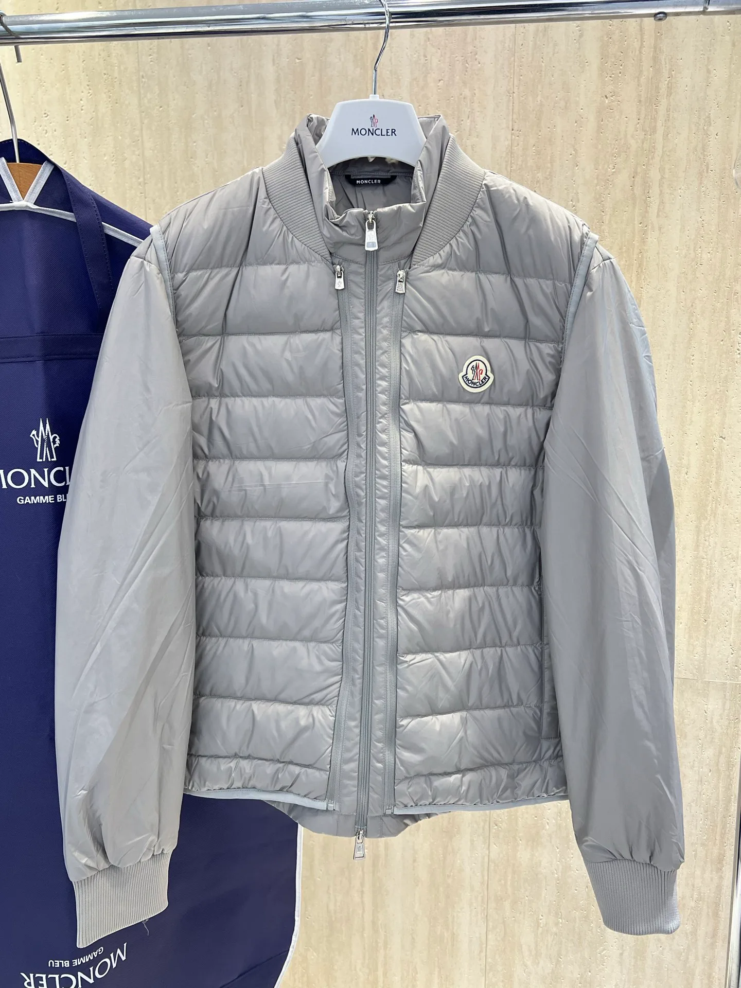 Куртки И Пуховики Женские Moncler 18264466