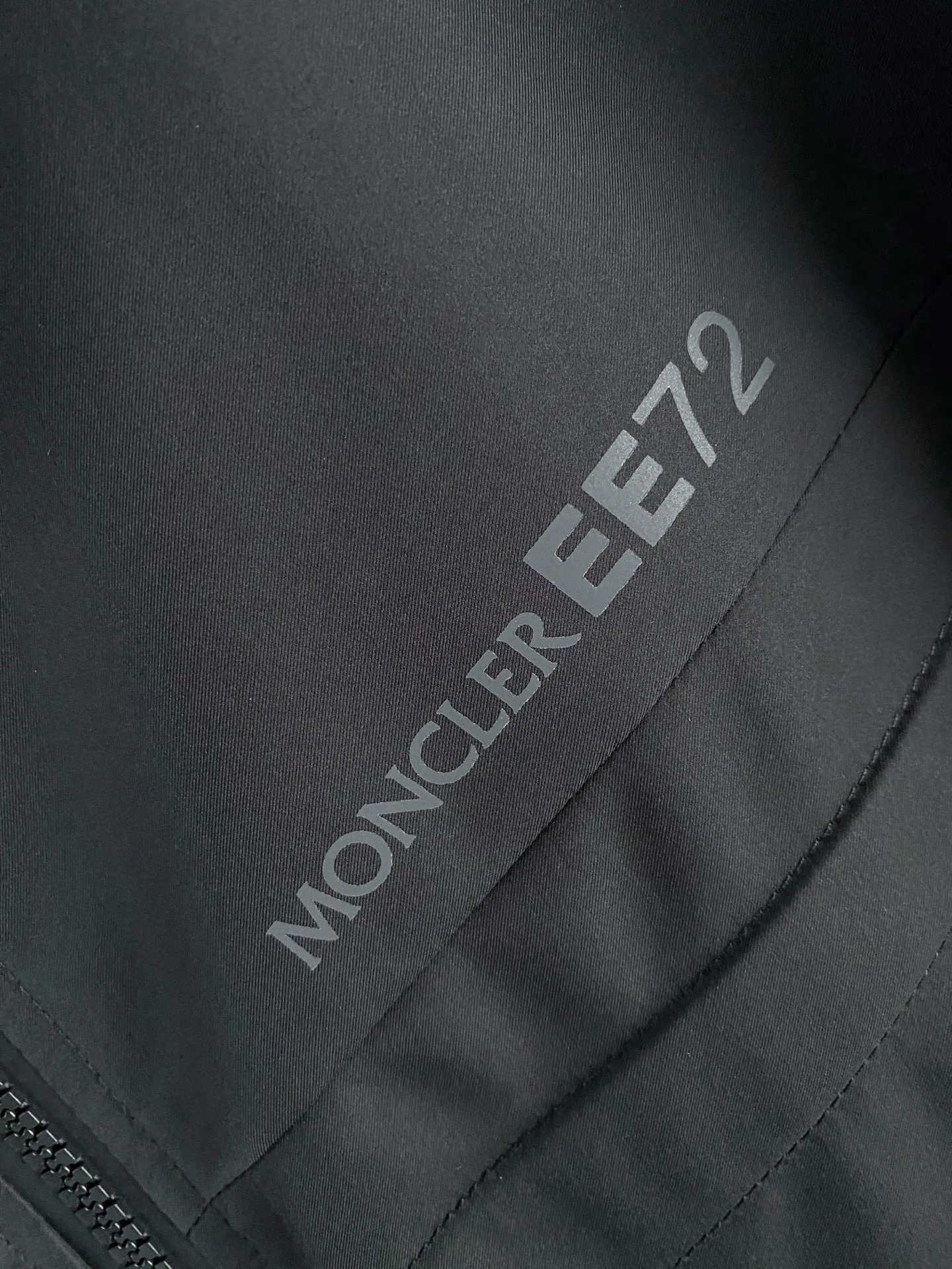 Куртки И Пуховики Мужские Moncler 11664856