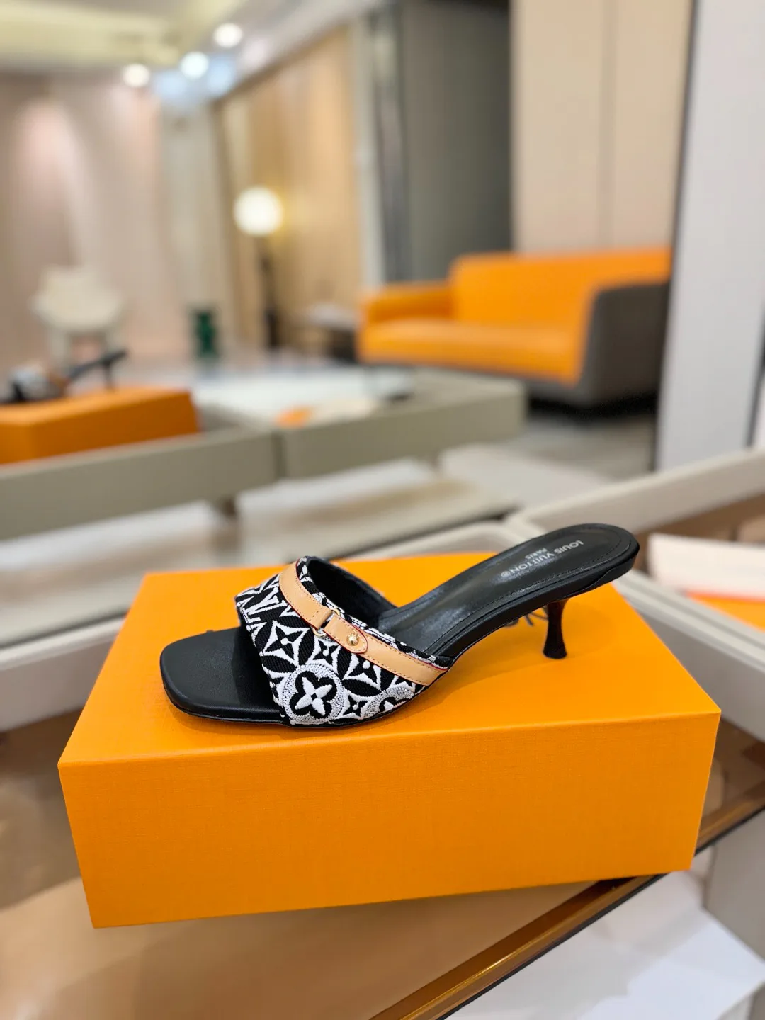 Босоножки Женские Louis Vuitton 9865321