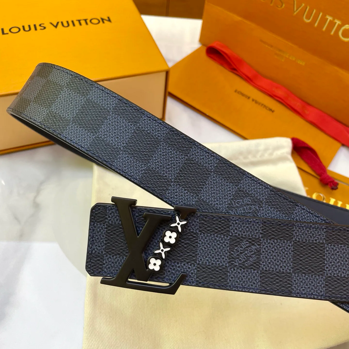 Ремни Louis Vuitton 11216330