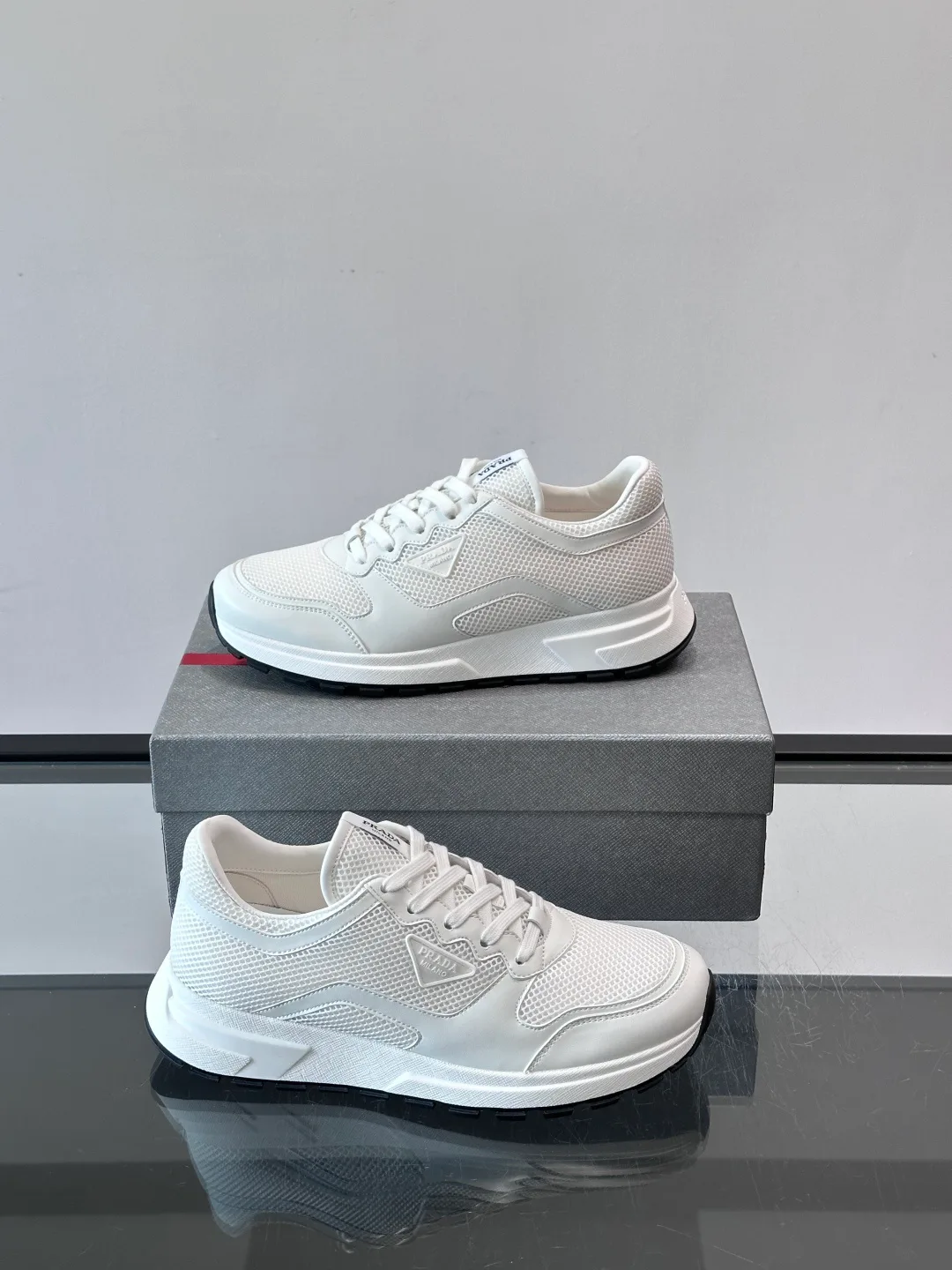 Кроссовки Мужские Prada 17349411