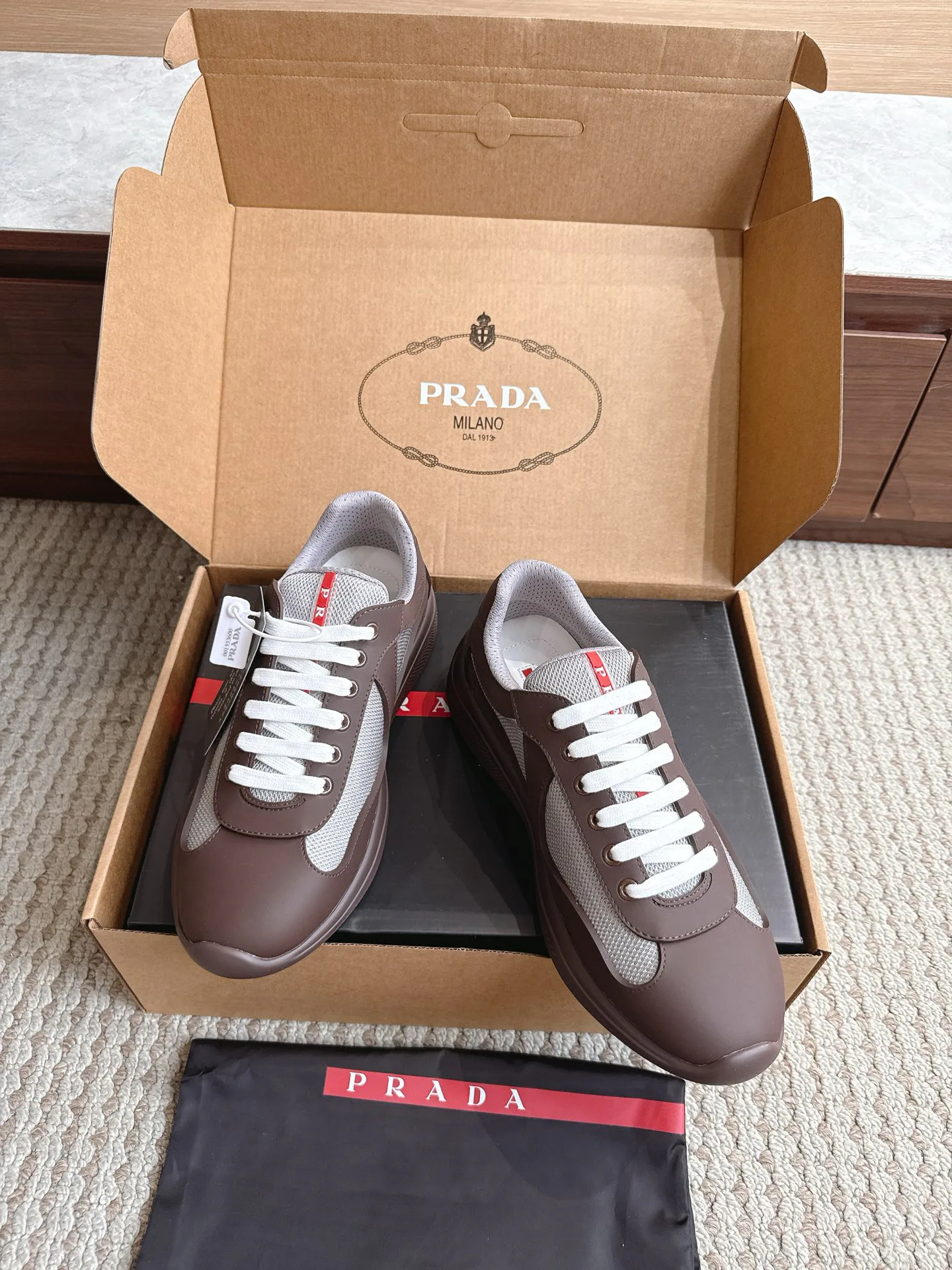 Кроссовки Женские Prada 17470439