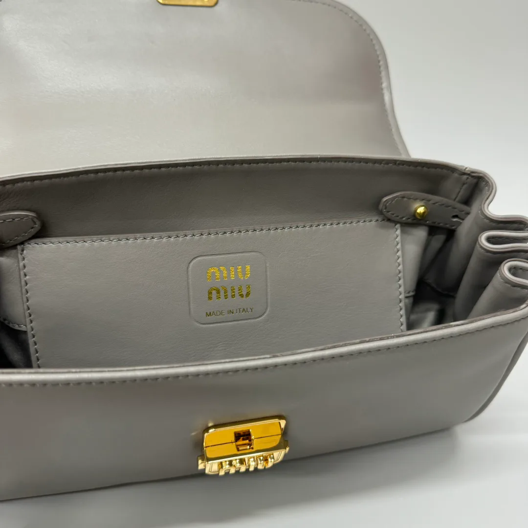 Сумки На Ремне Женские Miu Miu 57235