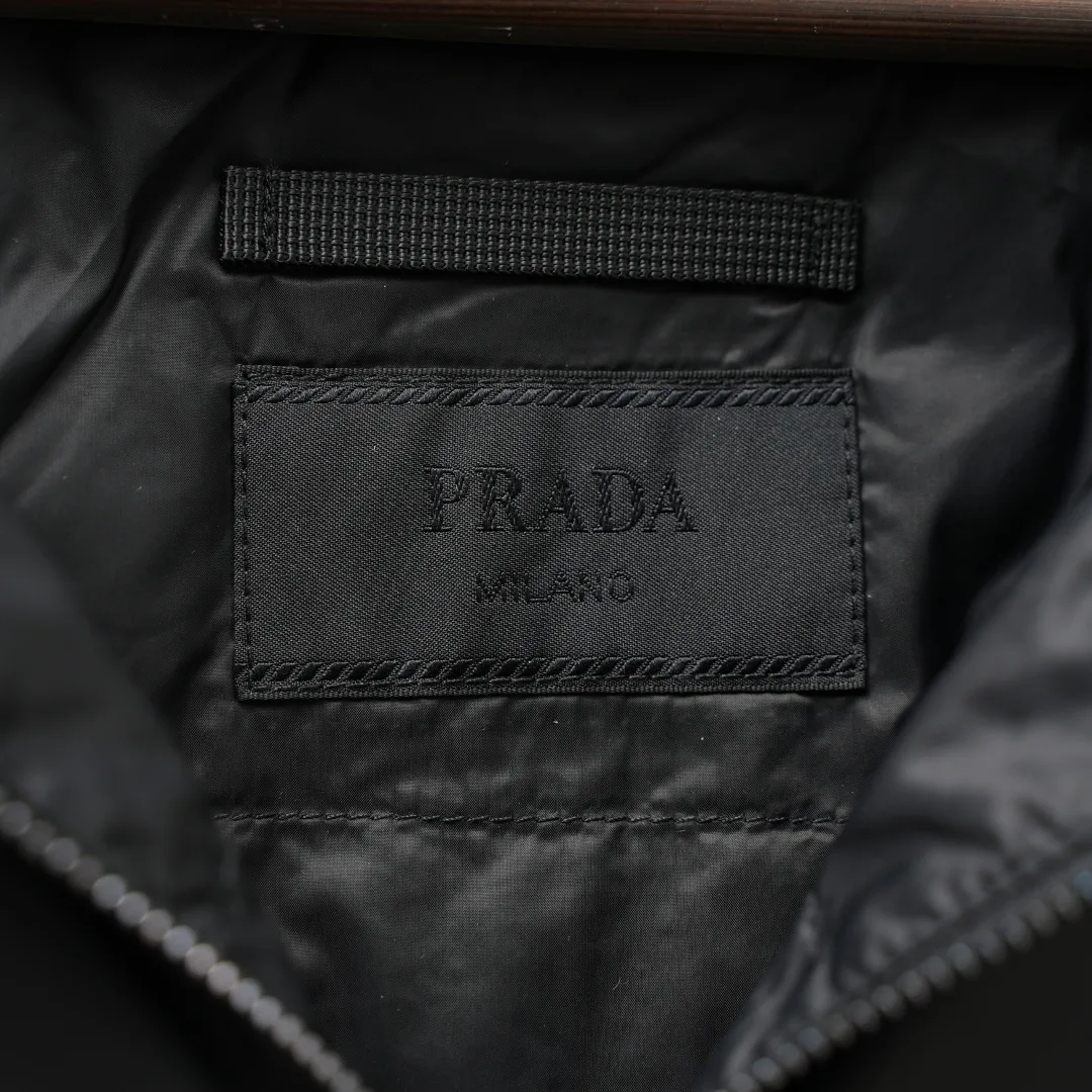 Куртки И Пуховики Женские Prada 18883184