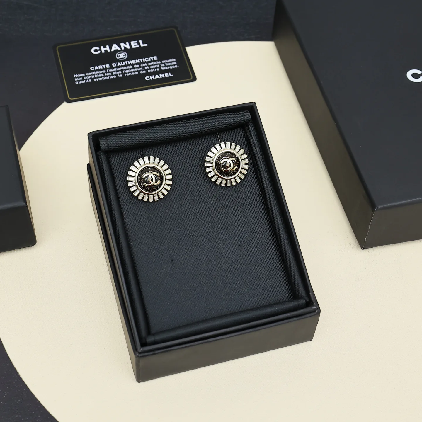 Бижутерия Chanel 225258