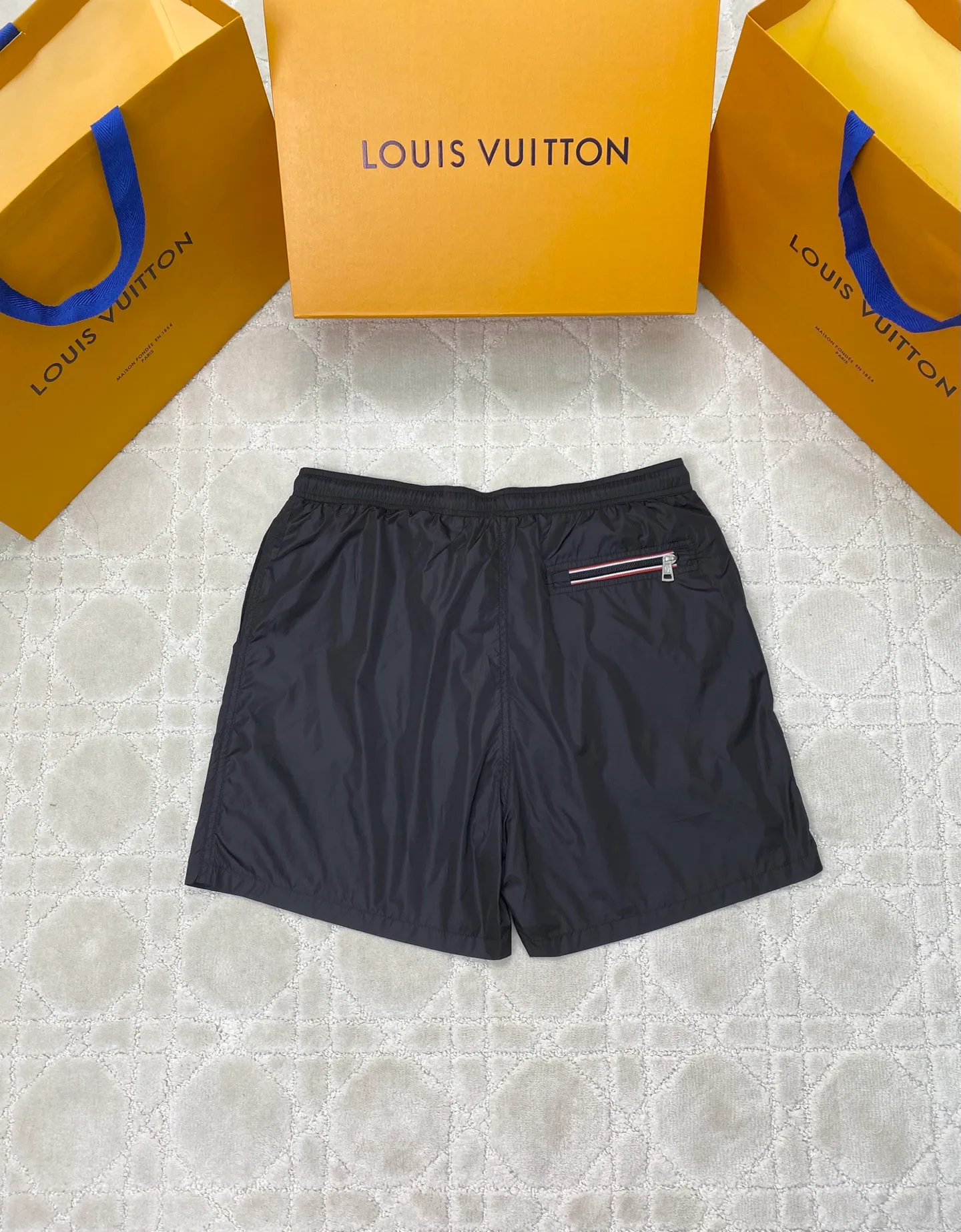 Шорты Мужские Moncler 12434057