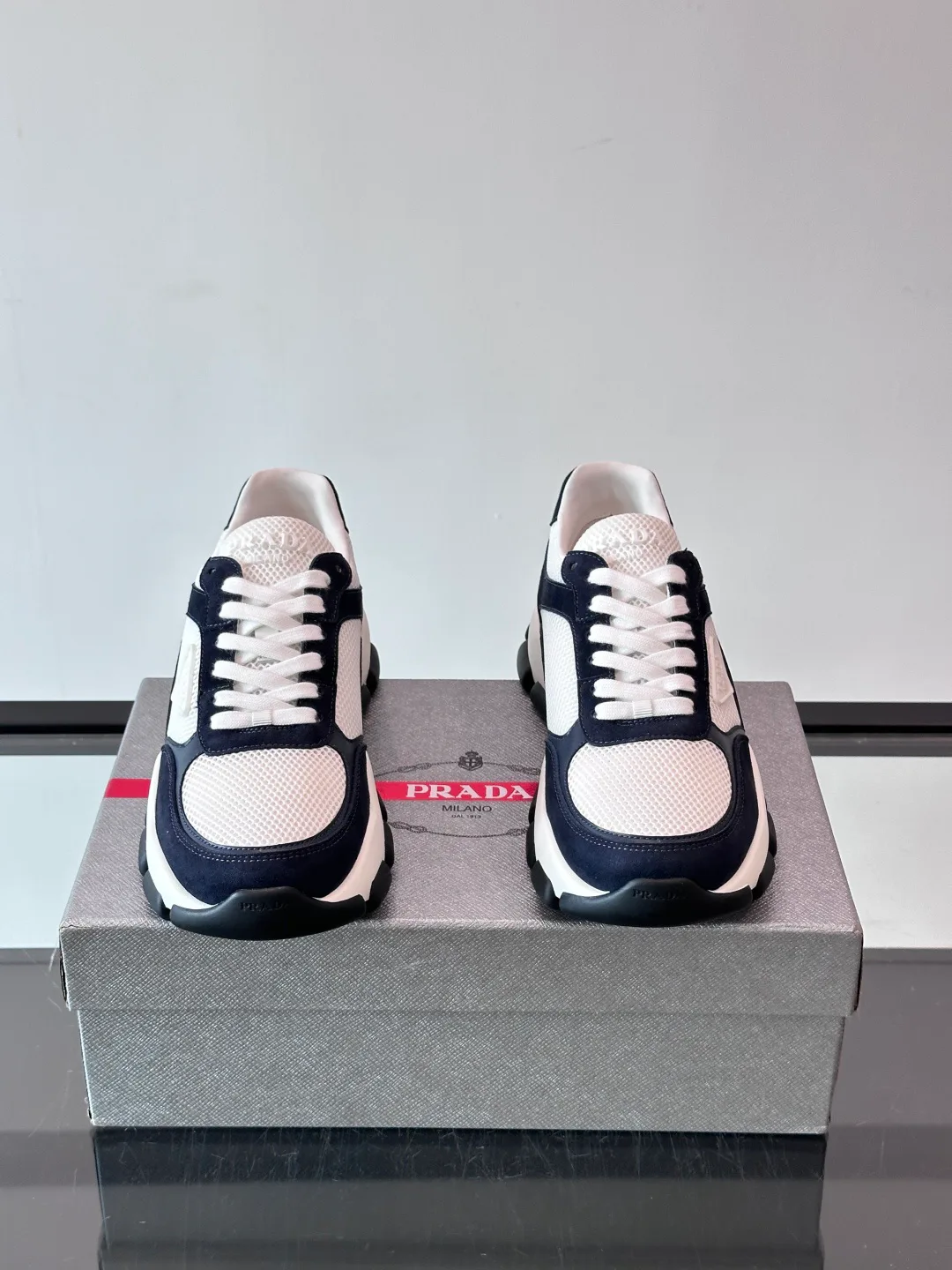 Кроссовки Женские Prada 18449473
