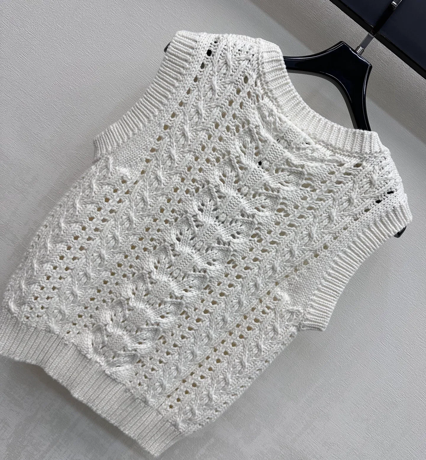 Жилеты Женские Chanel 11628172