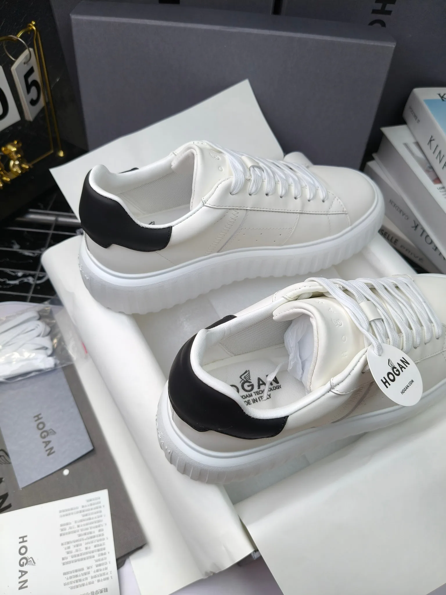 Кроссовки Женские Hogan