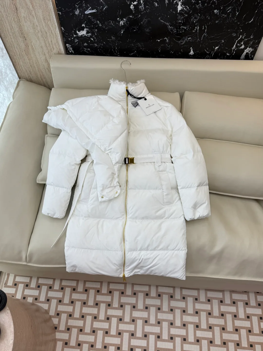 Куртки И Пуховики Женские Moncler 19572376