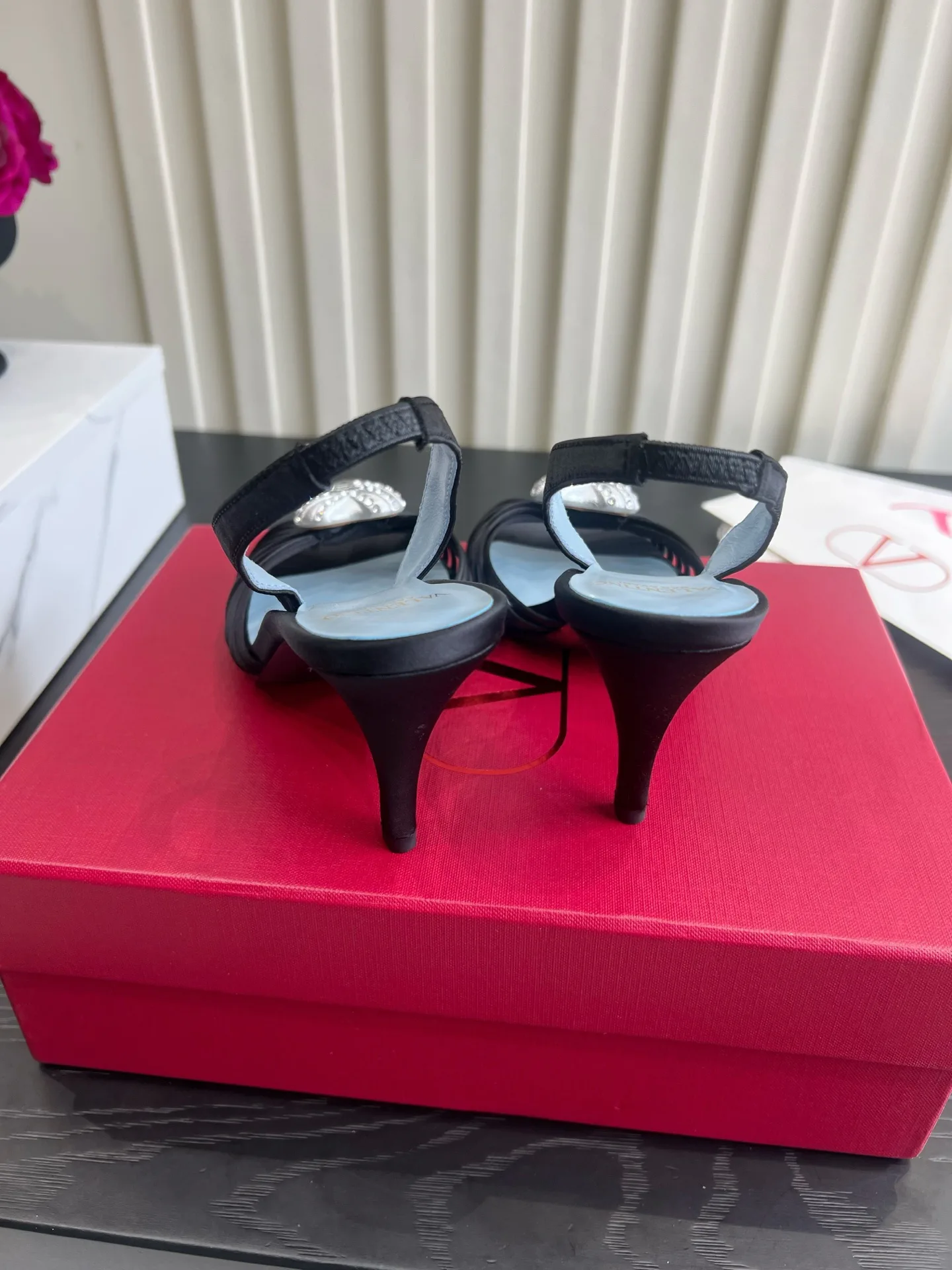 Босоножки Женские Valentino 18322866