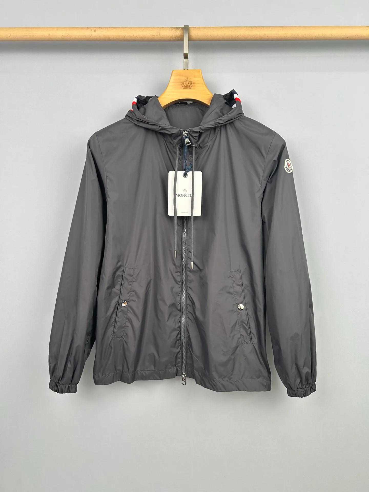 Куртки И Пуховики Мужские Moncler 13137537