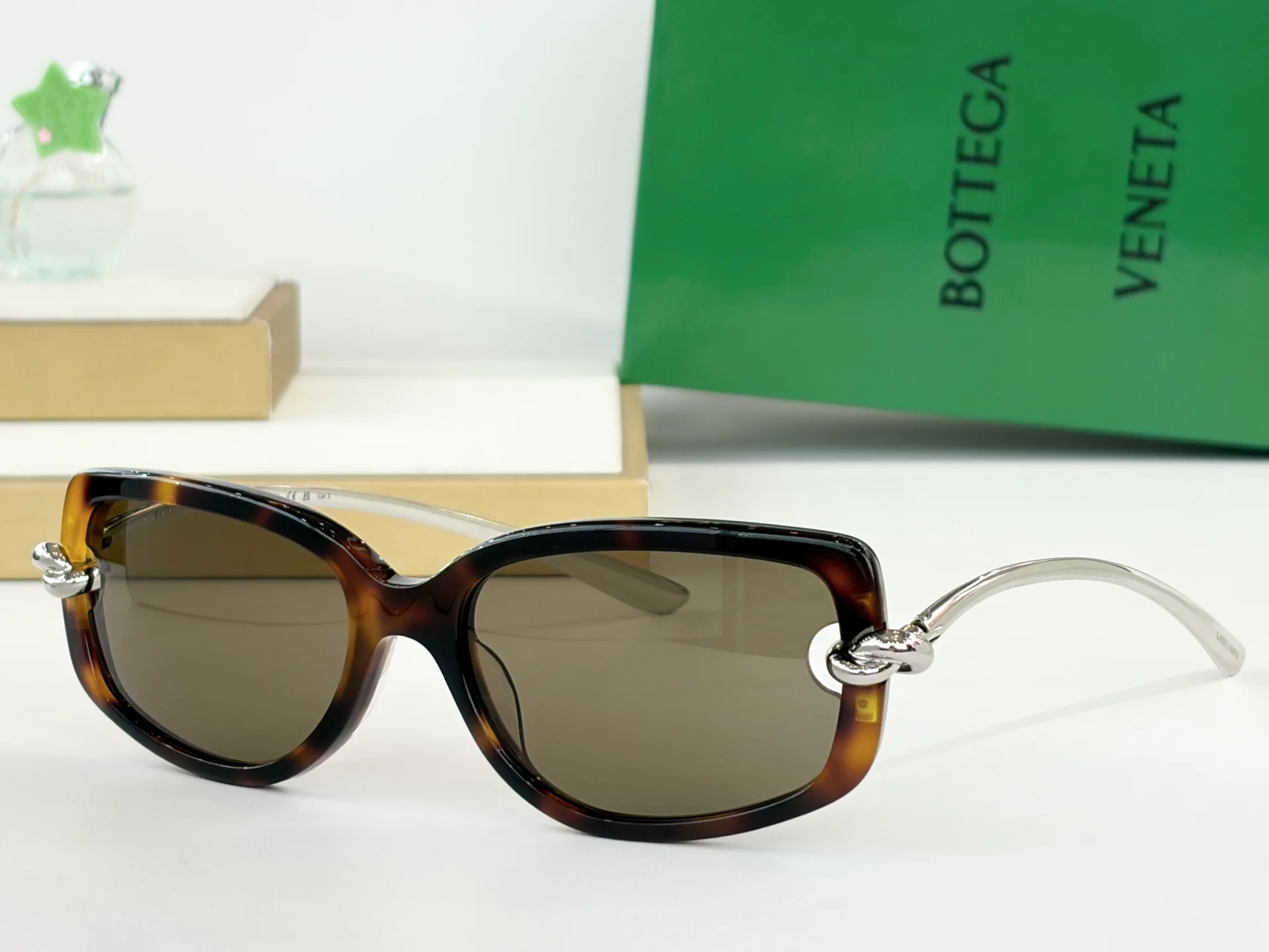 Очки Bottega Veneta 12564440