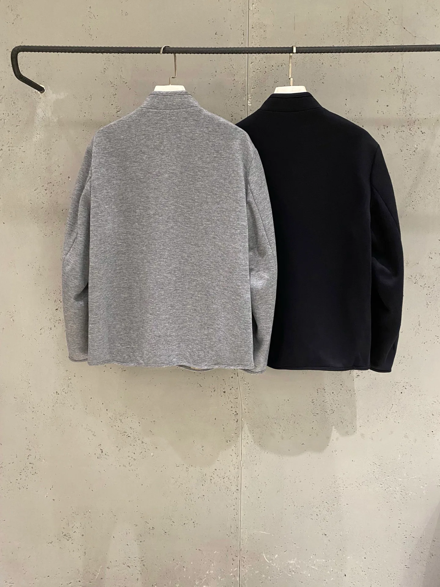 Куртки И Пуховики Мужские Moncler 17938030