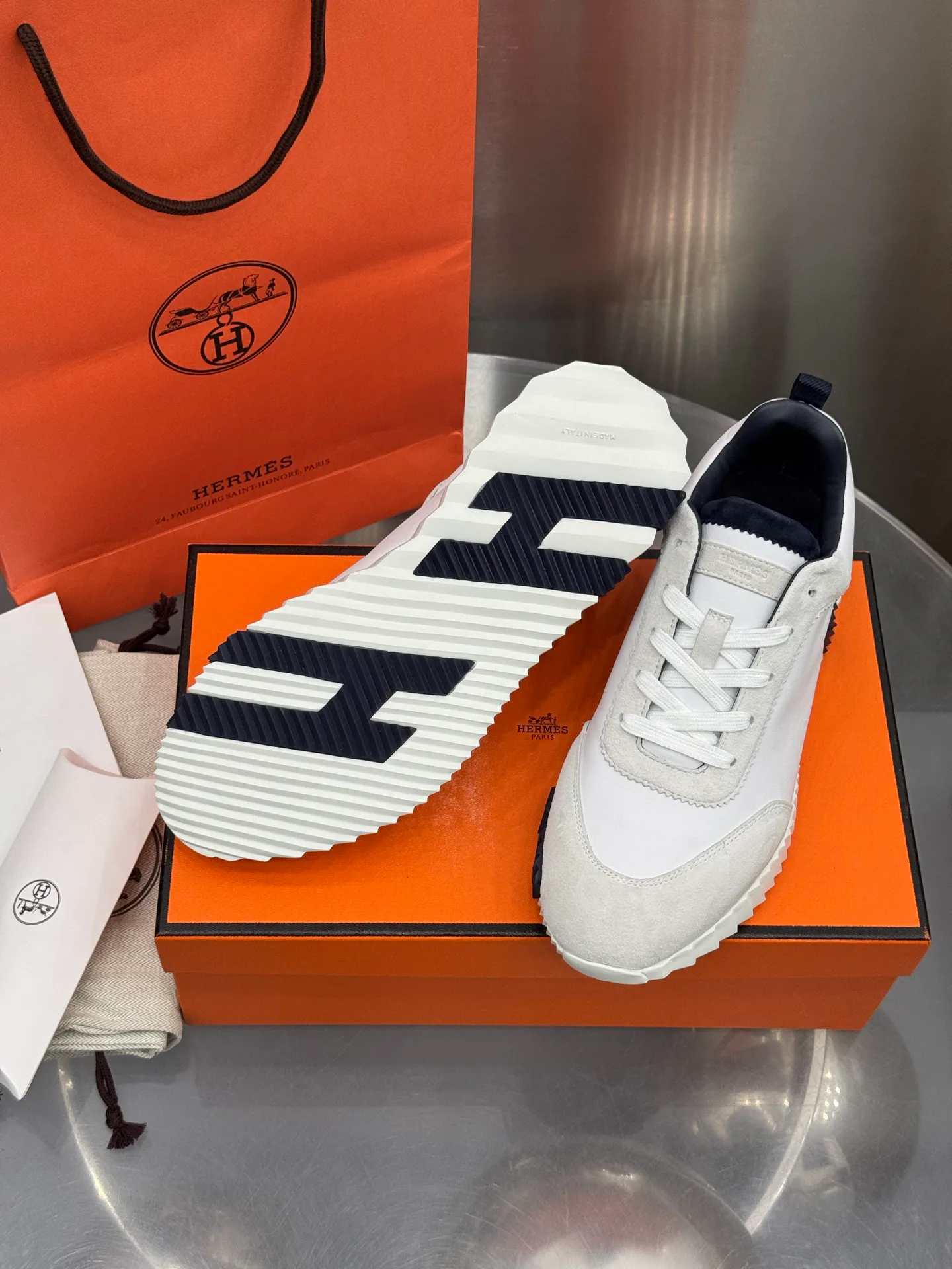 Кроссовки Женские Hermes 14115848
