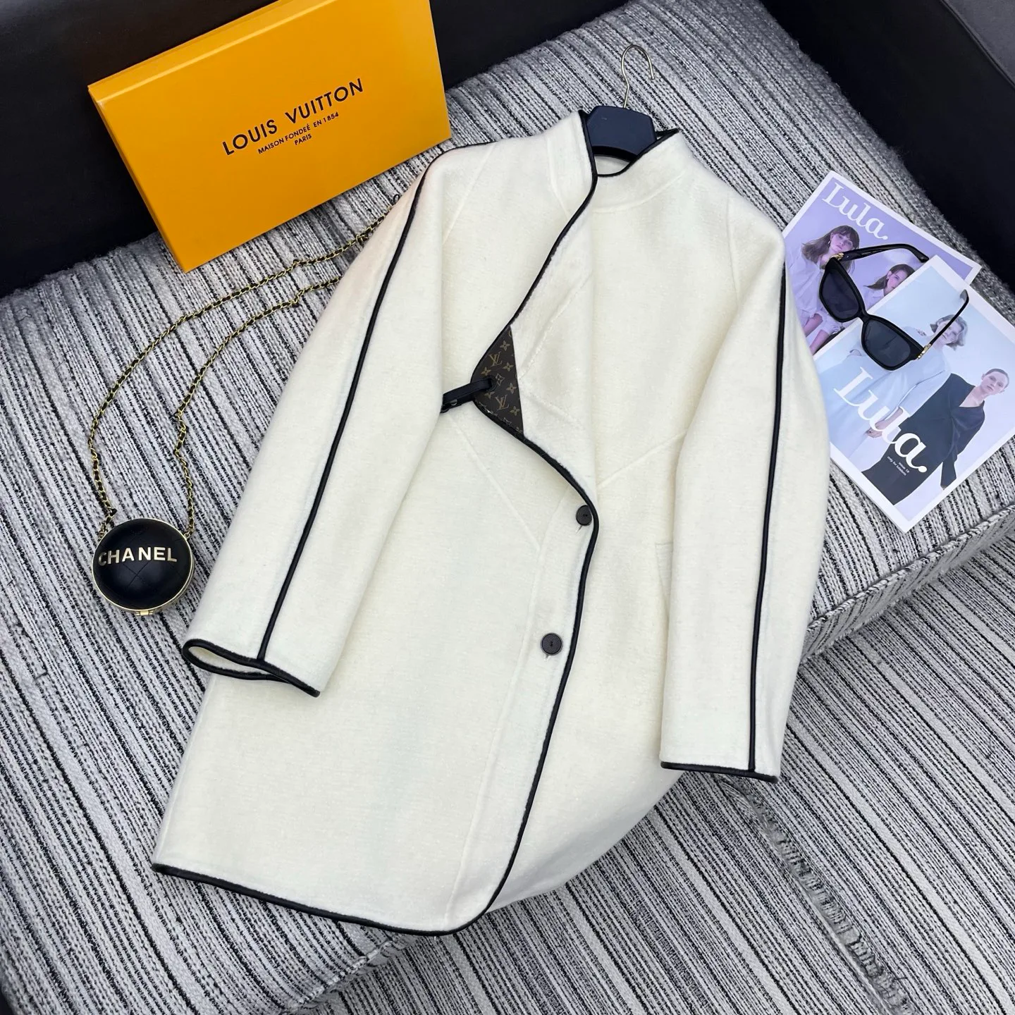 Пальто Женские Louis Vuitton 933549
