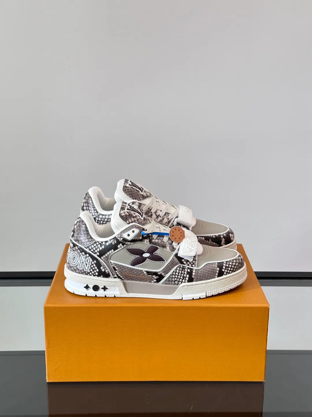 Кроссовки Мужские Louis Vuitton 33473