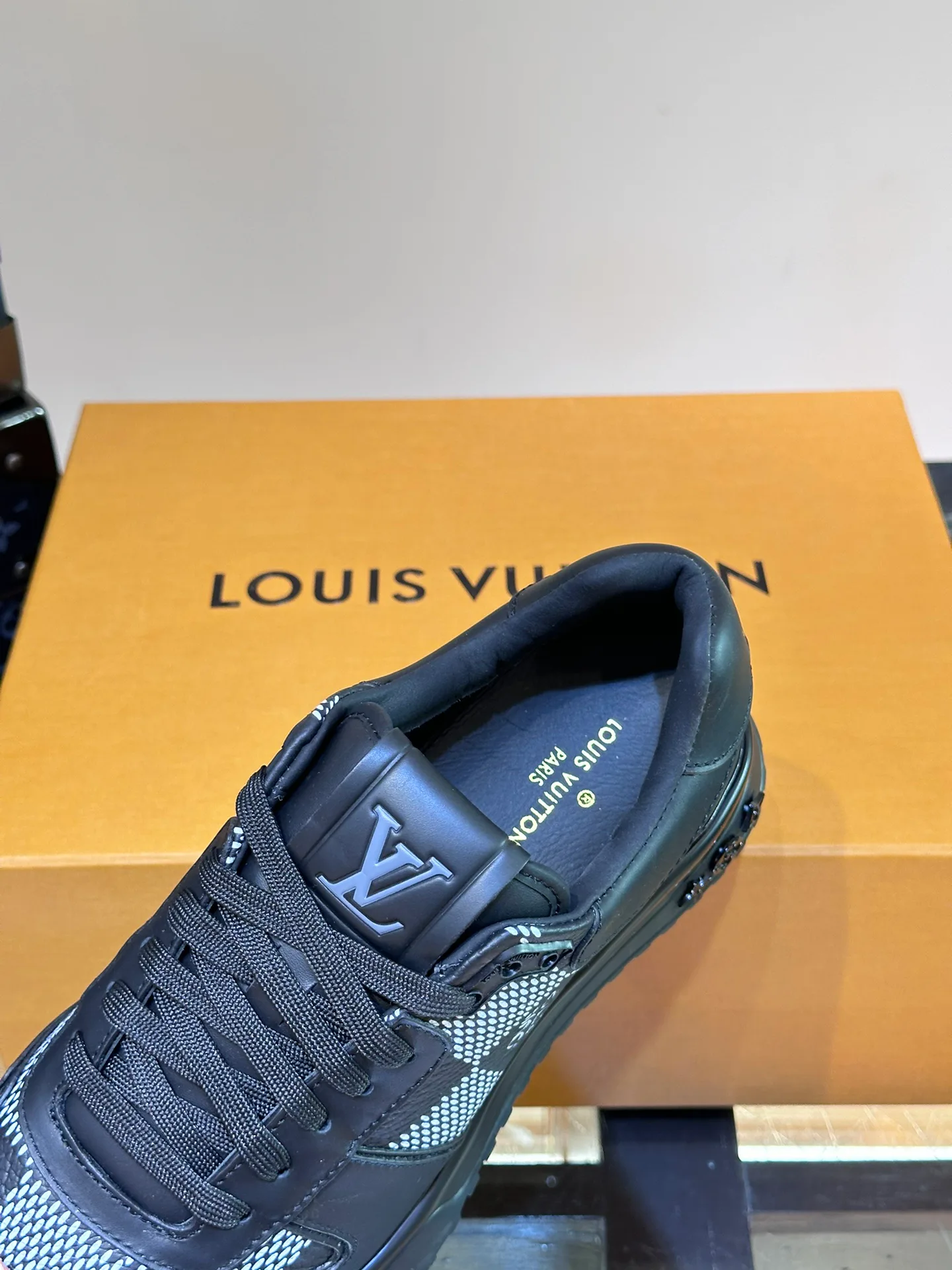 Кроссовки Мужские Louis Vuitton 774060
