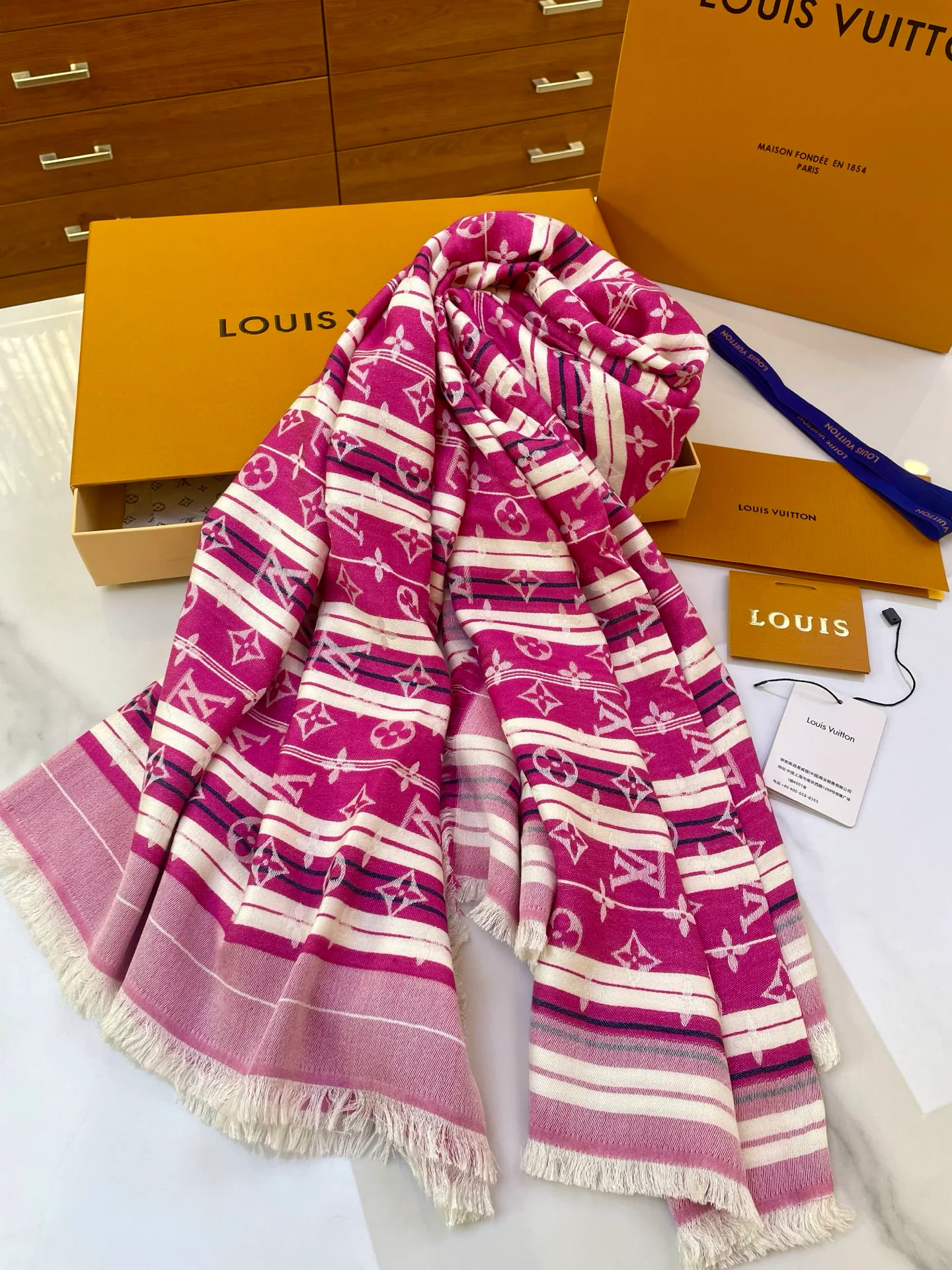 Шарфы Louis Vuitton 4874461