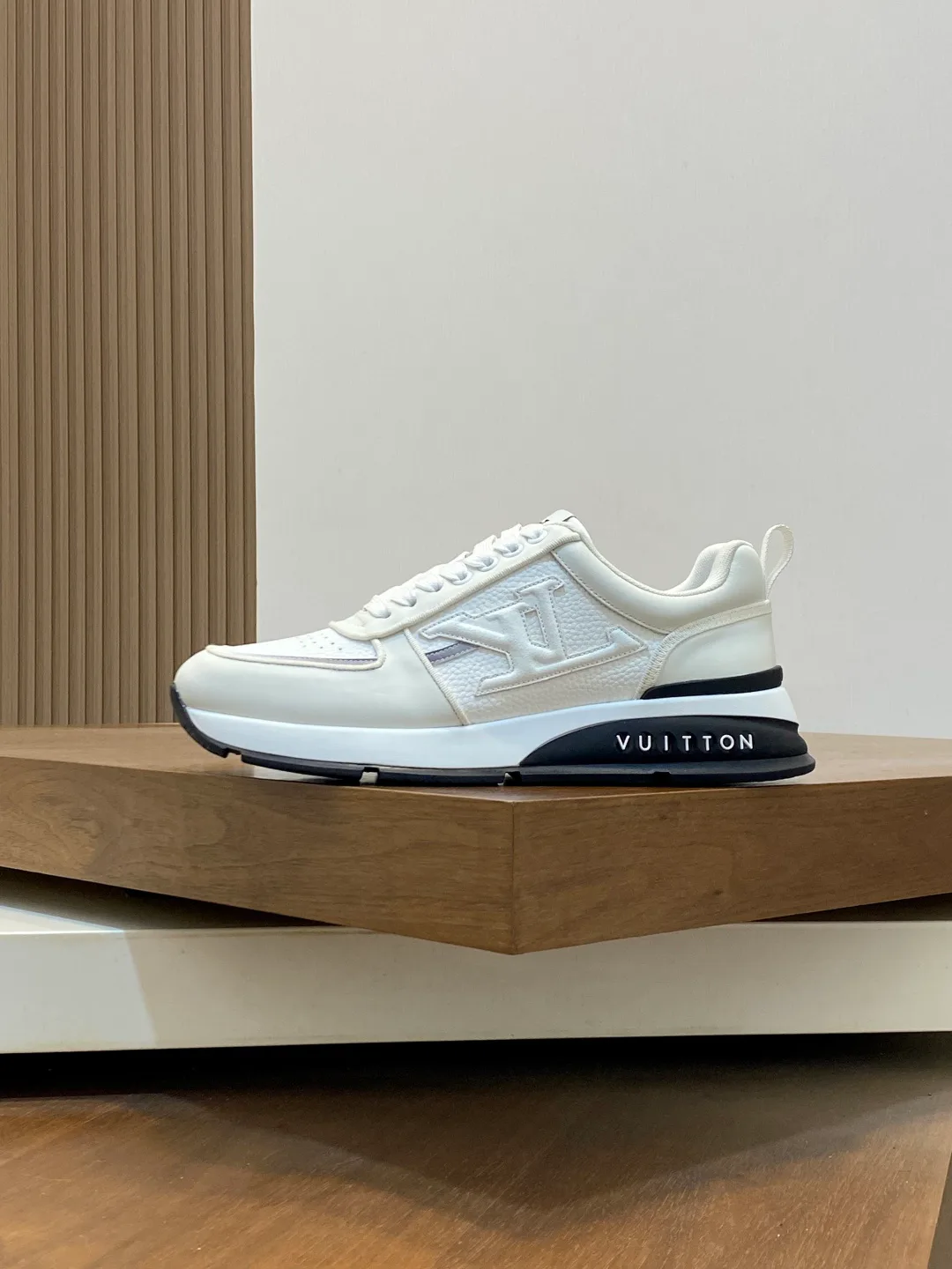 Кроссовки Мужские Louis Vuitton 11250170