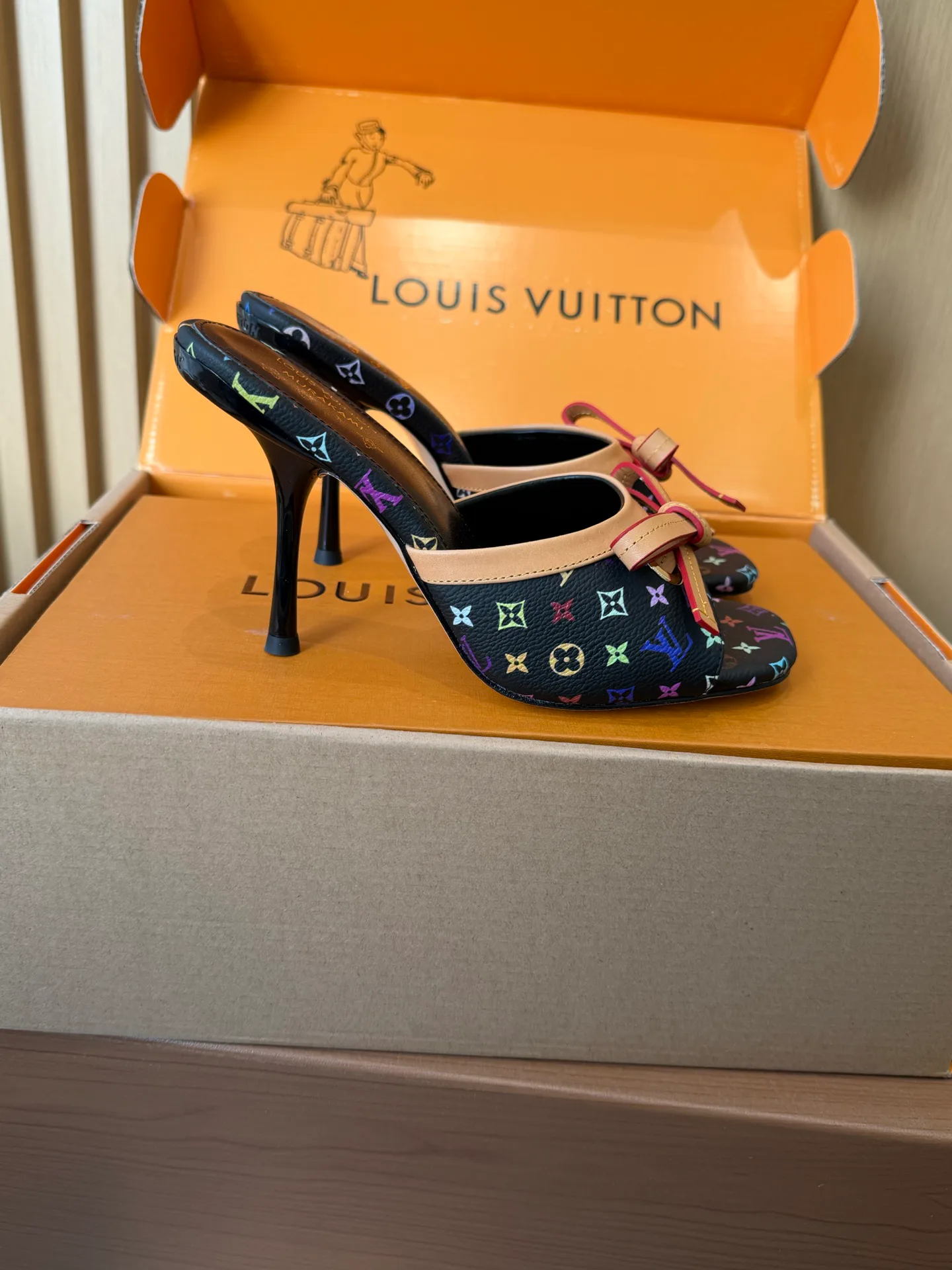 Туфли Женские Louis Vuitton 5241795
