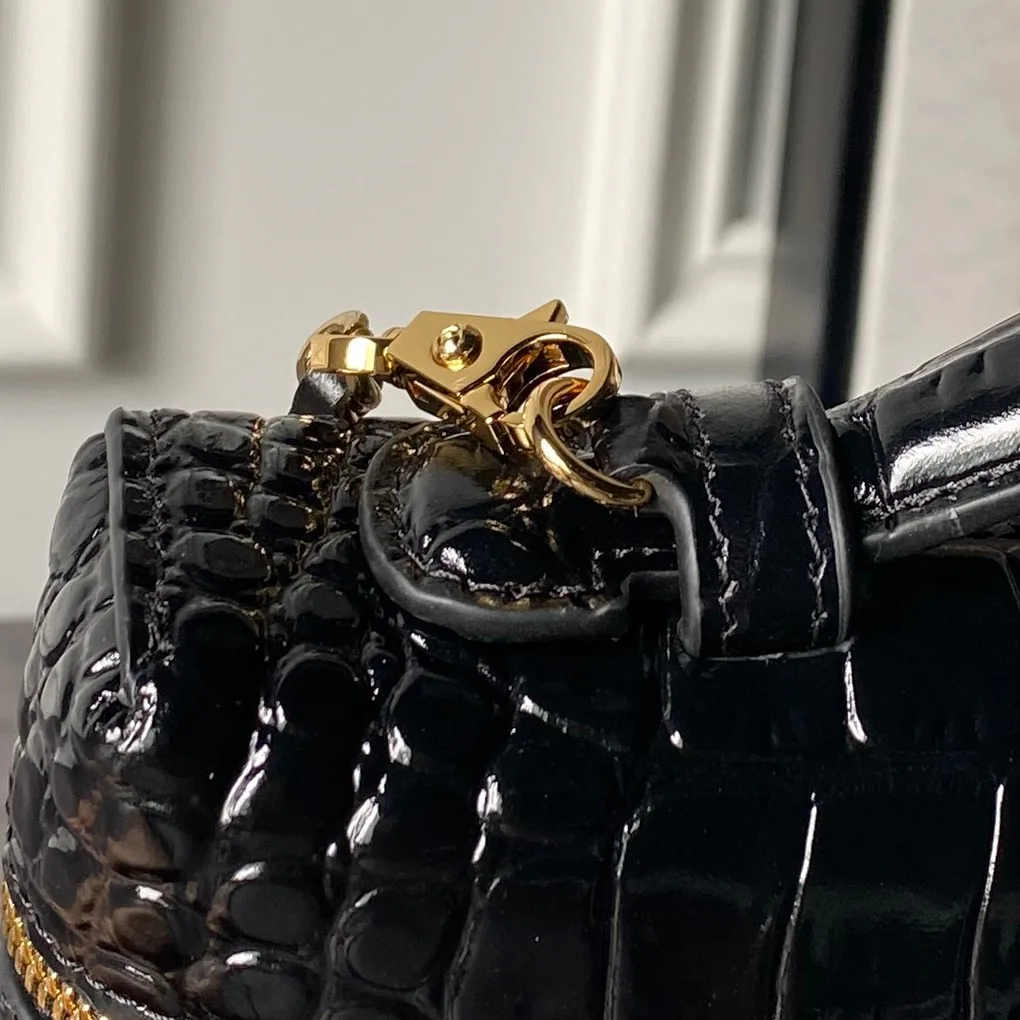 Классические Сумки Женские Chanel 18058560