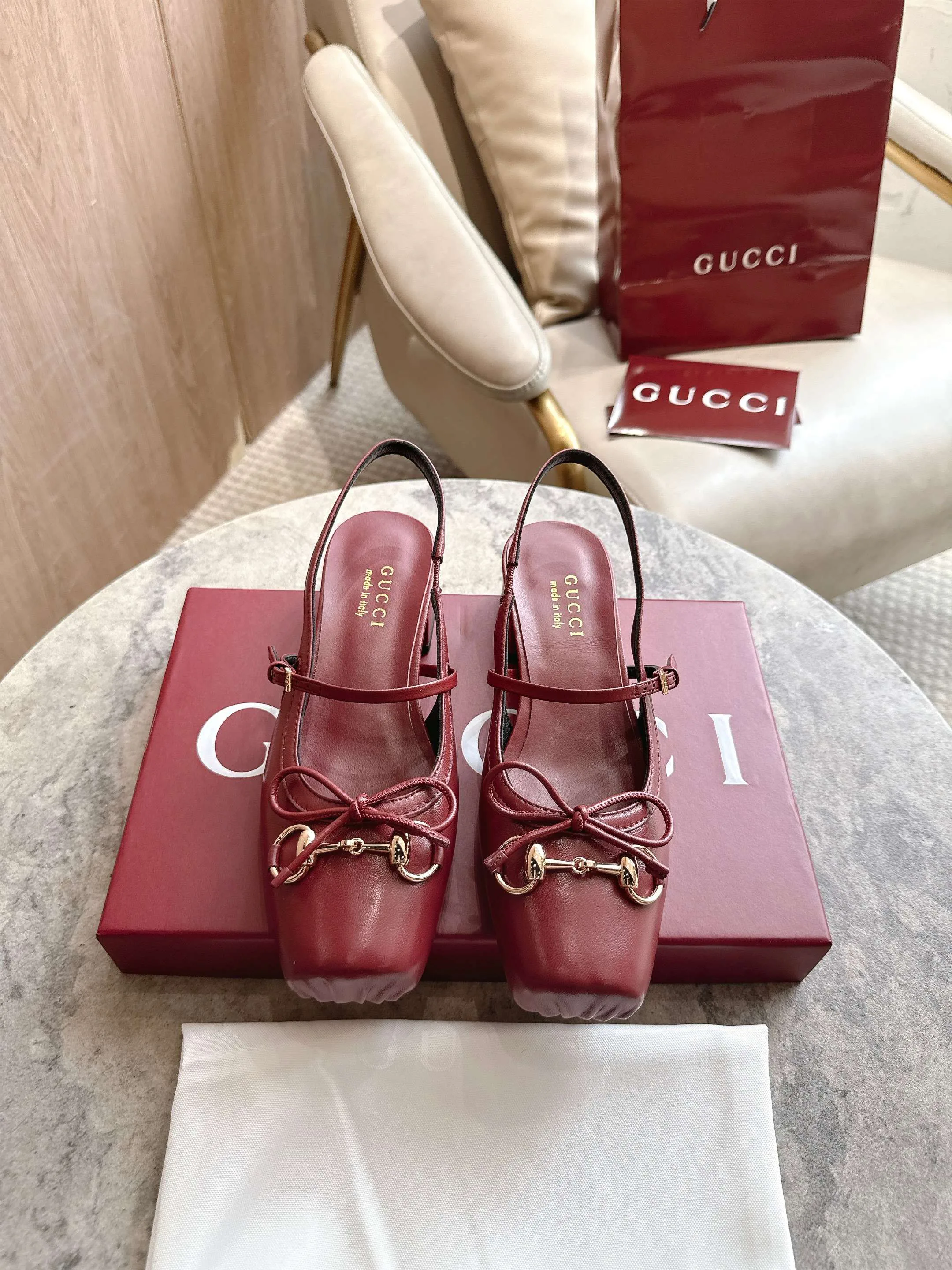 Босоножки Женские Gucci 12702537