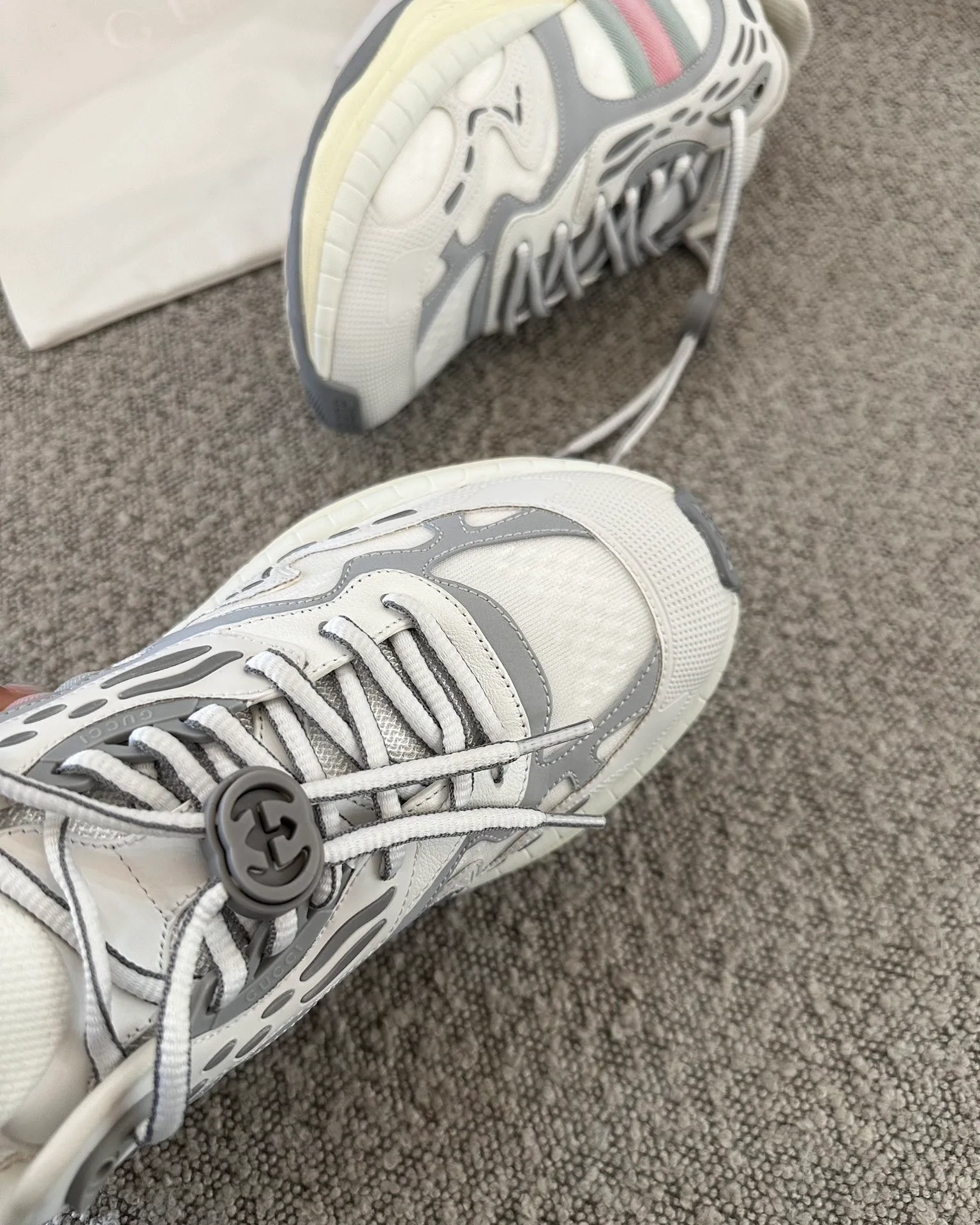 Кроссовки Женские Gucci 4321363