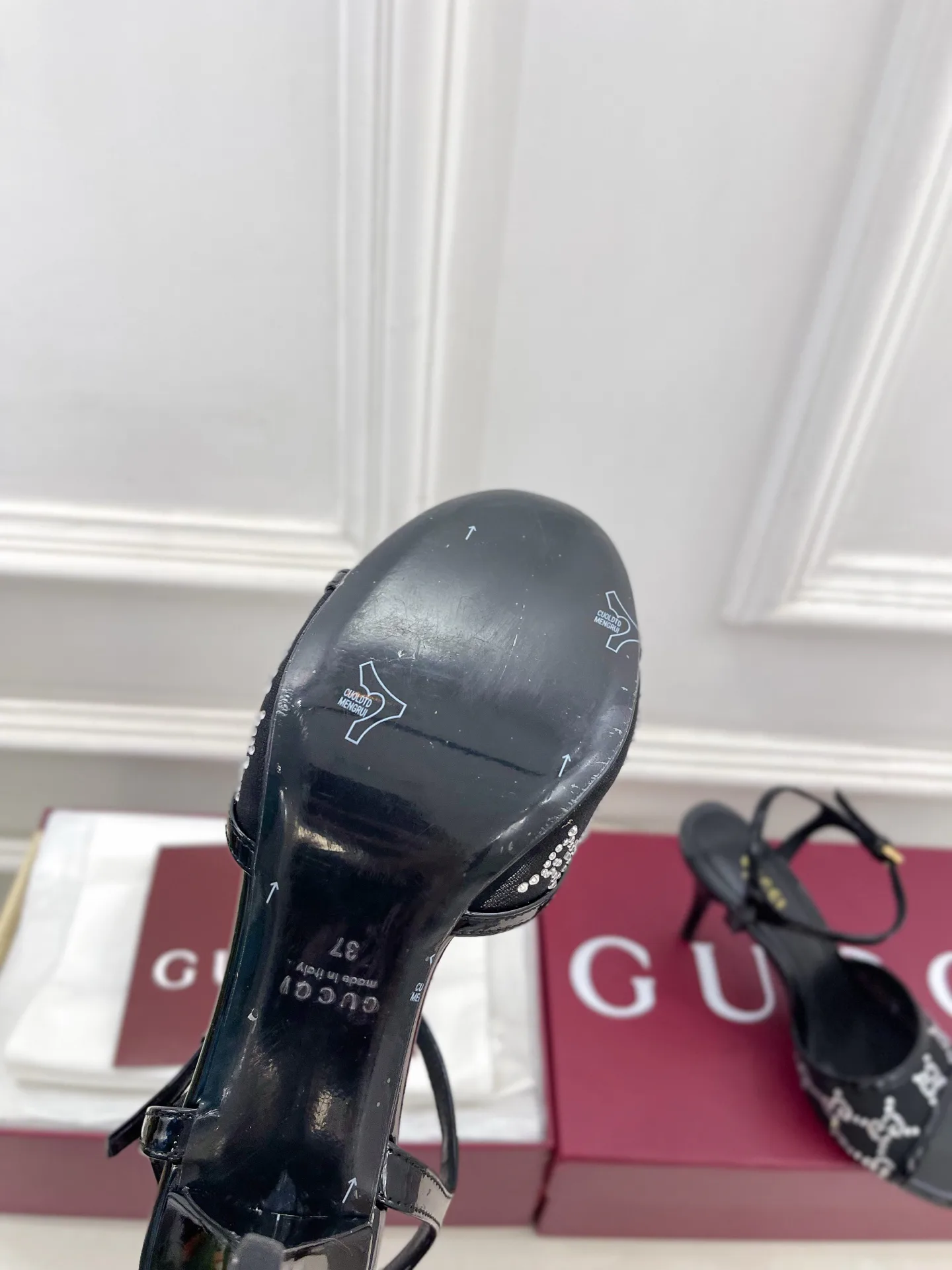 Босоножки Женские Gucci 13085034