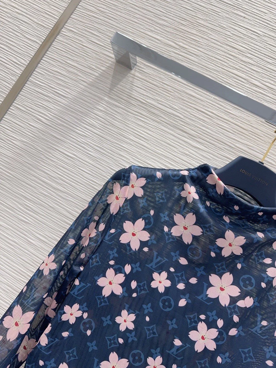 Топы Женские Louis Vuitton 11651989