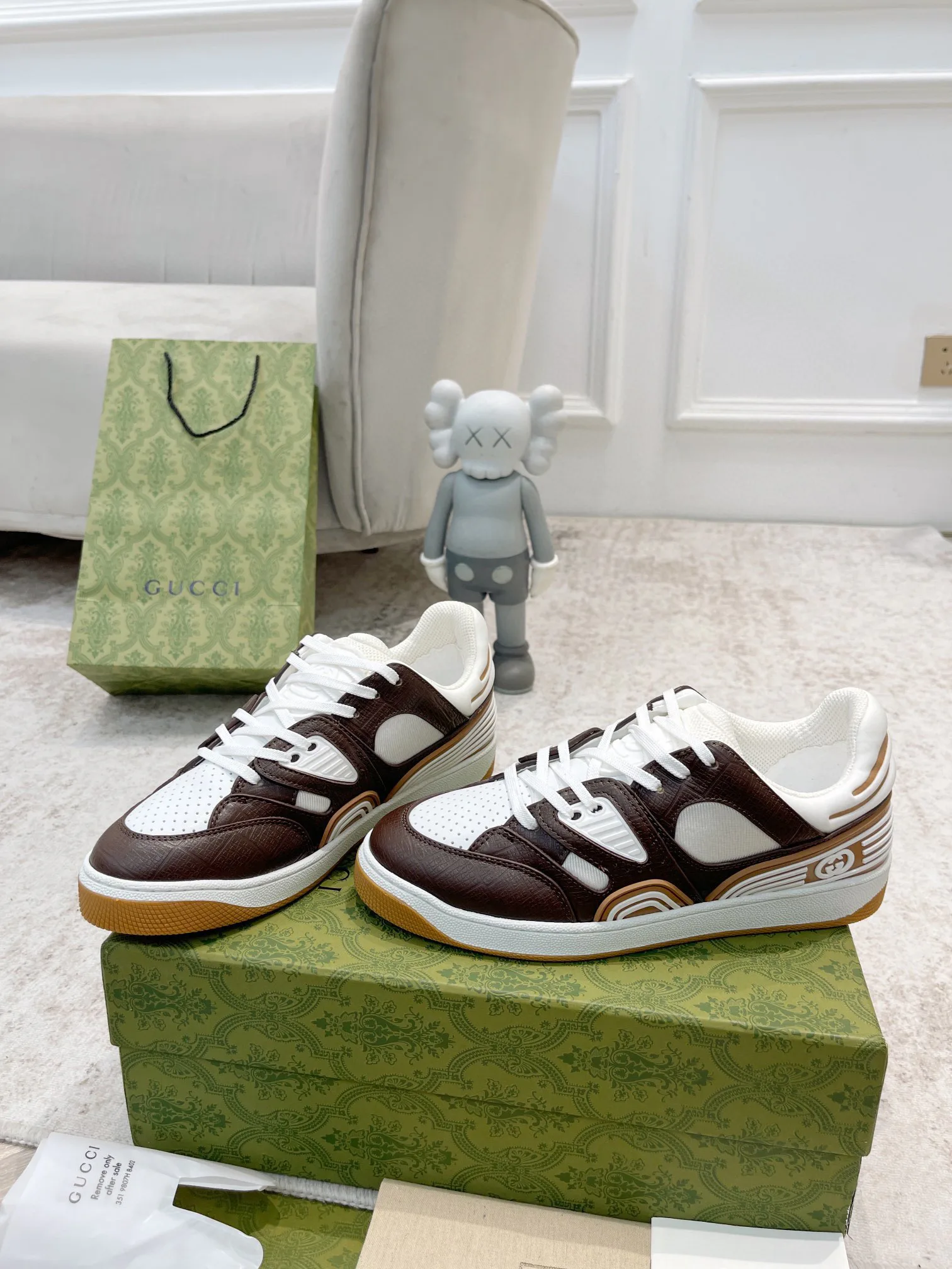 Кроссовки Женские Gucci 945089