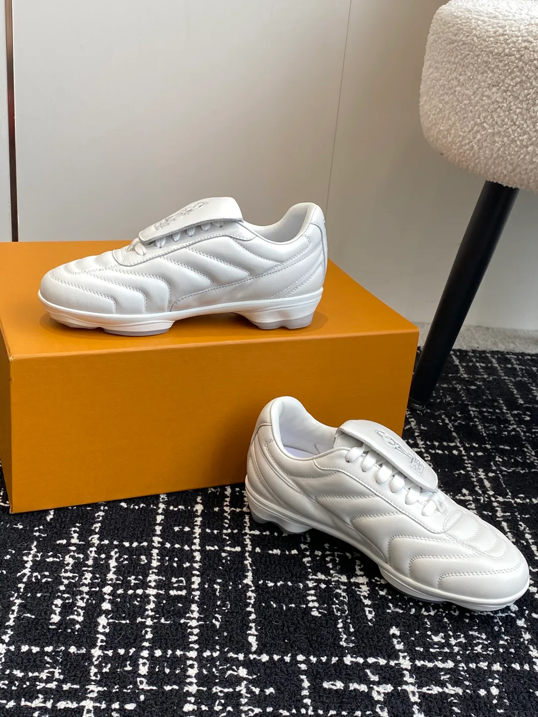 Кроссовки Женские Louis Vuitton 9800